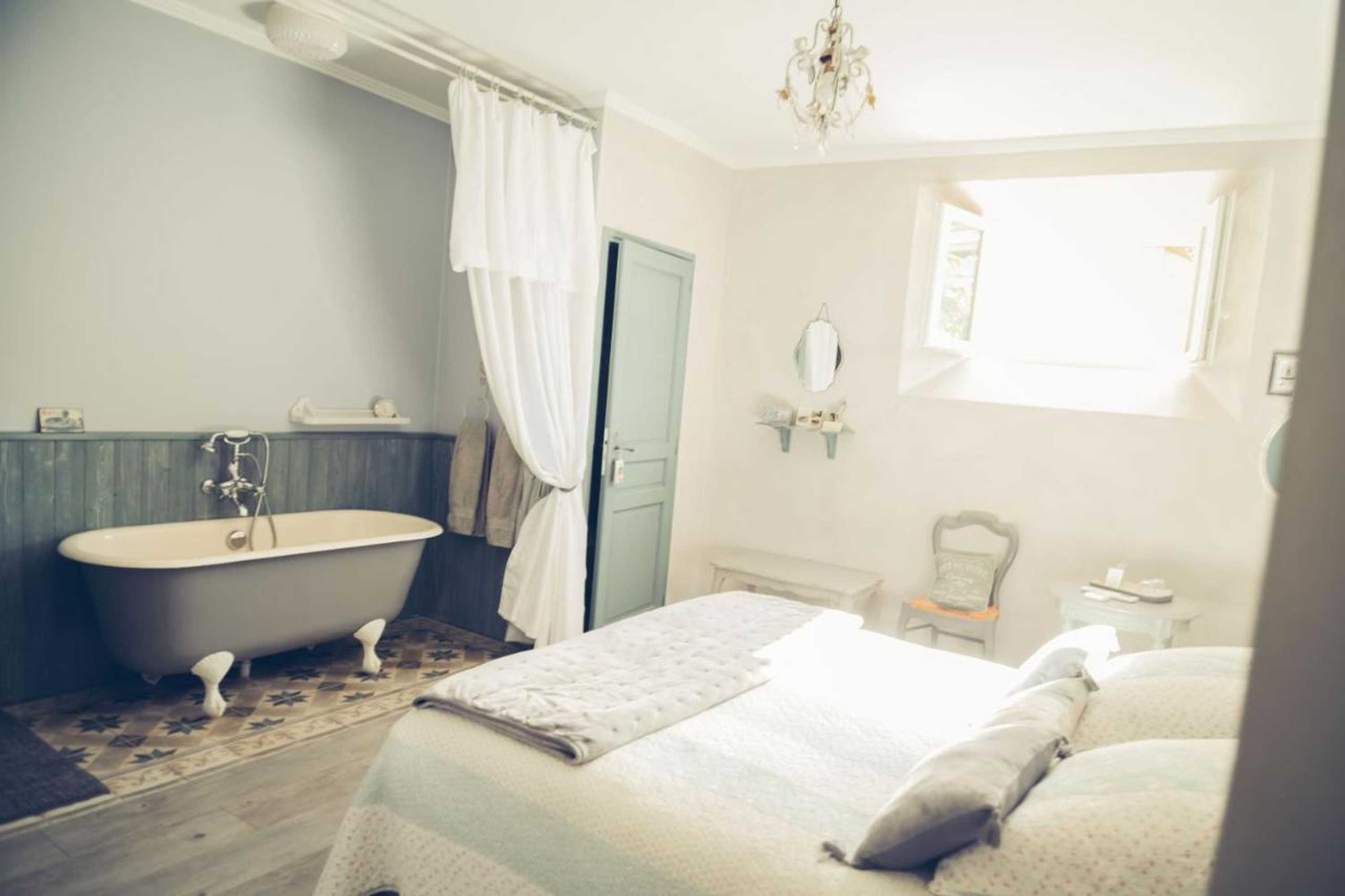 Gift card for Chambres D'hÔtes L'oréliane en Provence Spa Bien être