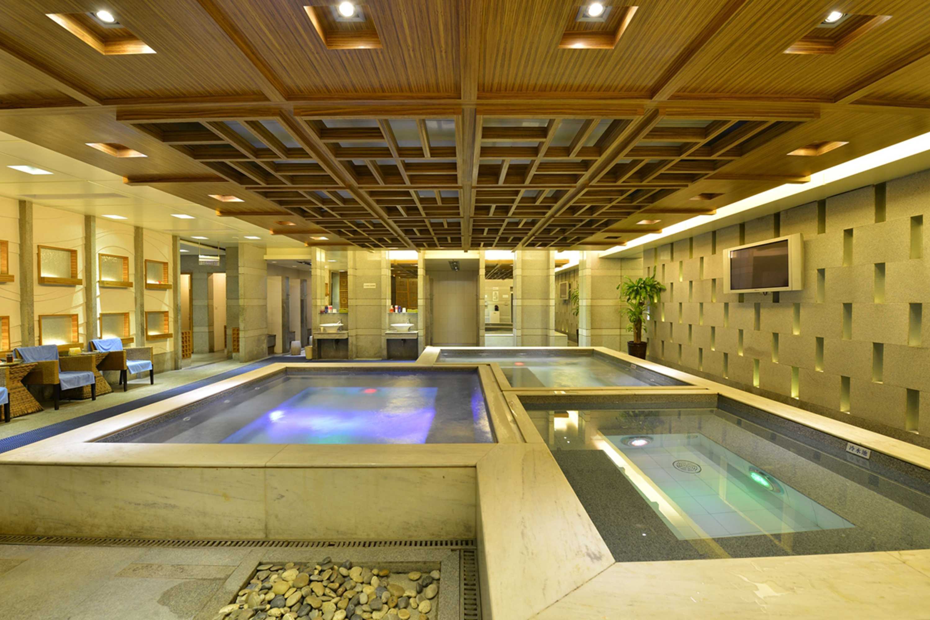 Gift card for Luxemon Xinjiang Yindu Hotel Gift card for Luxemon Xinjiang Yindu Hotel