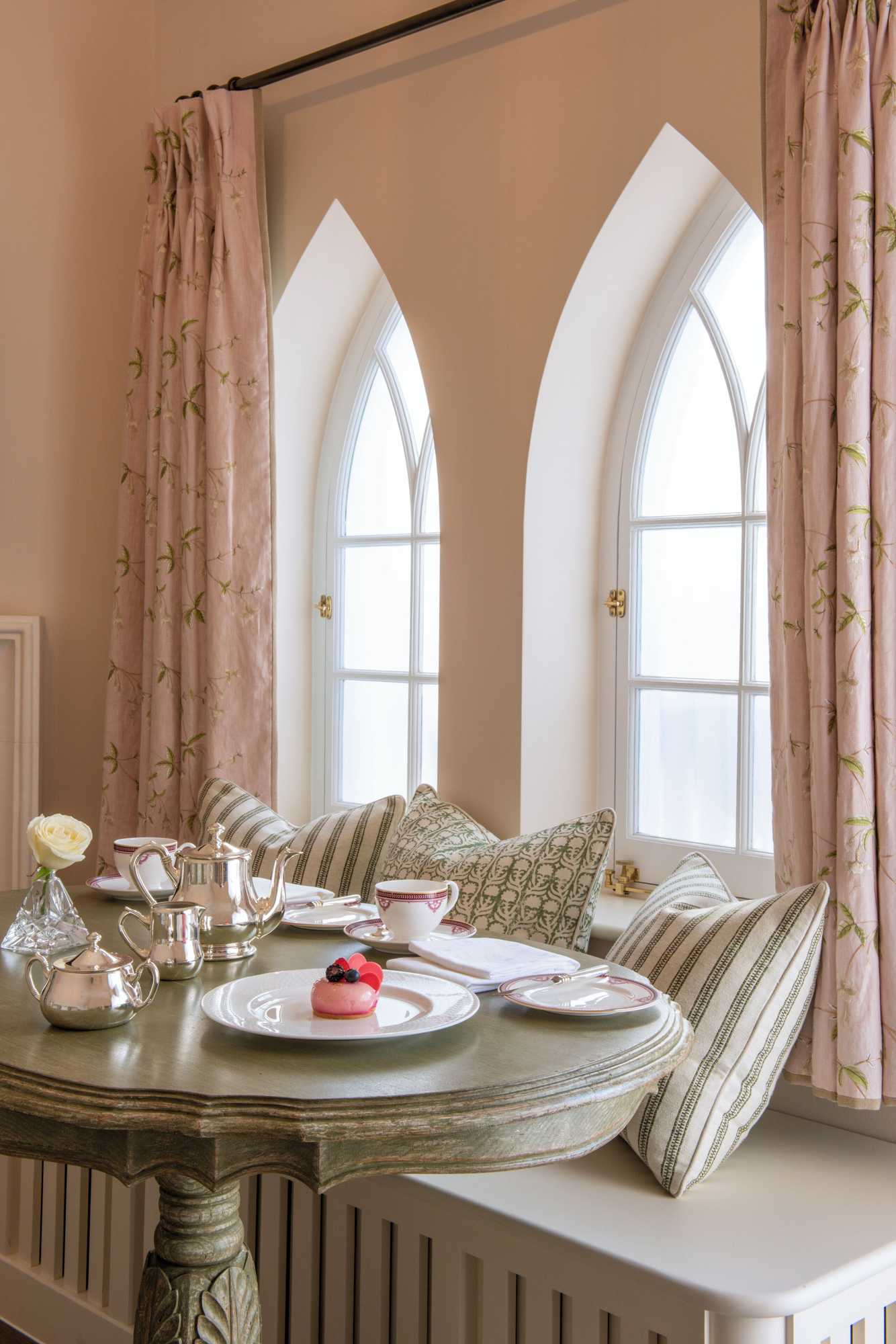 Gift card for 3 Bedroom Luxury Apartment Main Street Cashel Tipperary Gift card for 3 Bedroom Luxury Apartment Main Street Cashel Tipperary