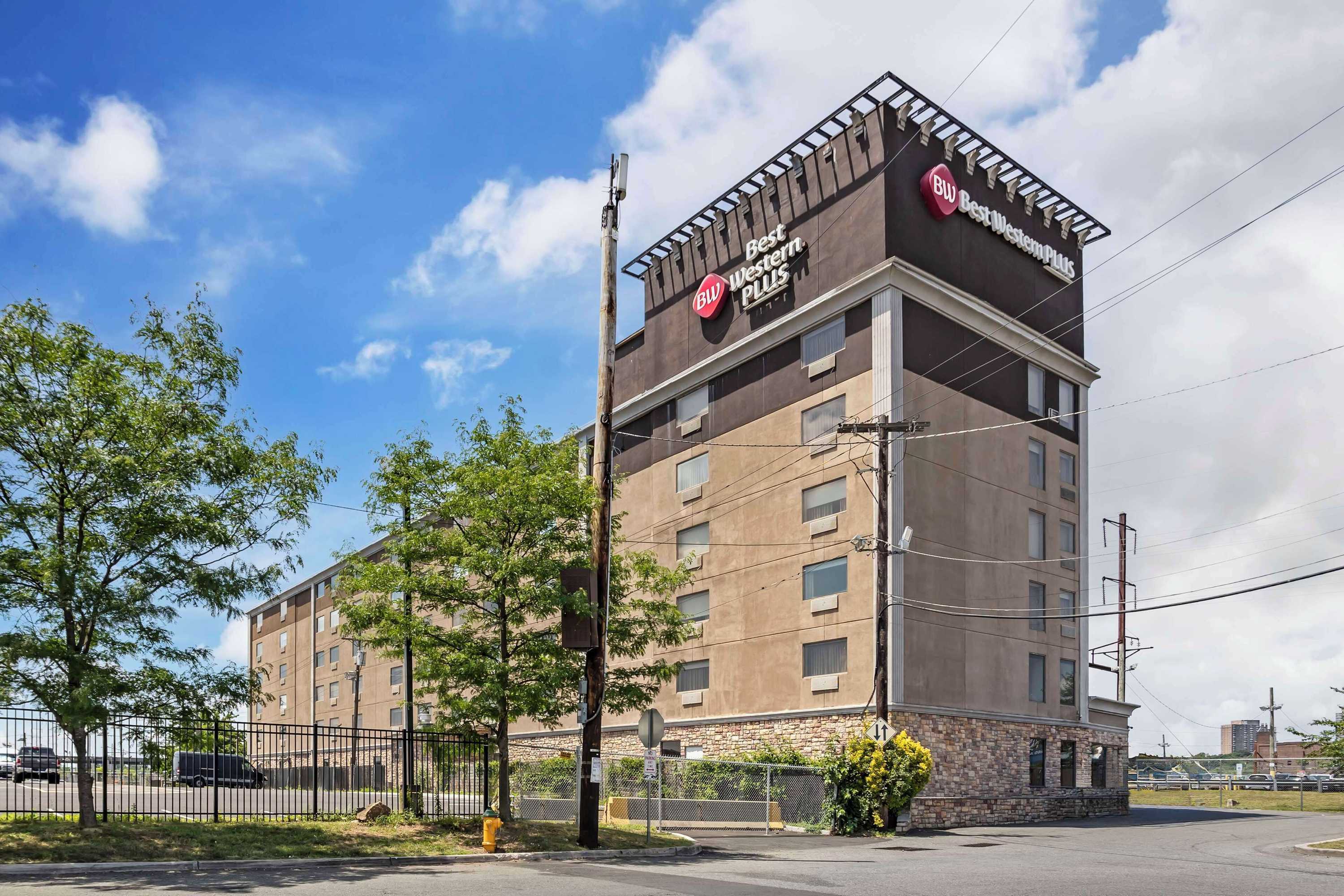 Gift card for Best Western Plus Newark Airport West Gift card for Best Western Plus Newark Airport West