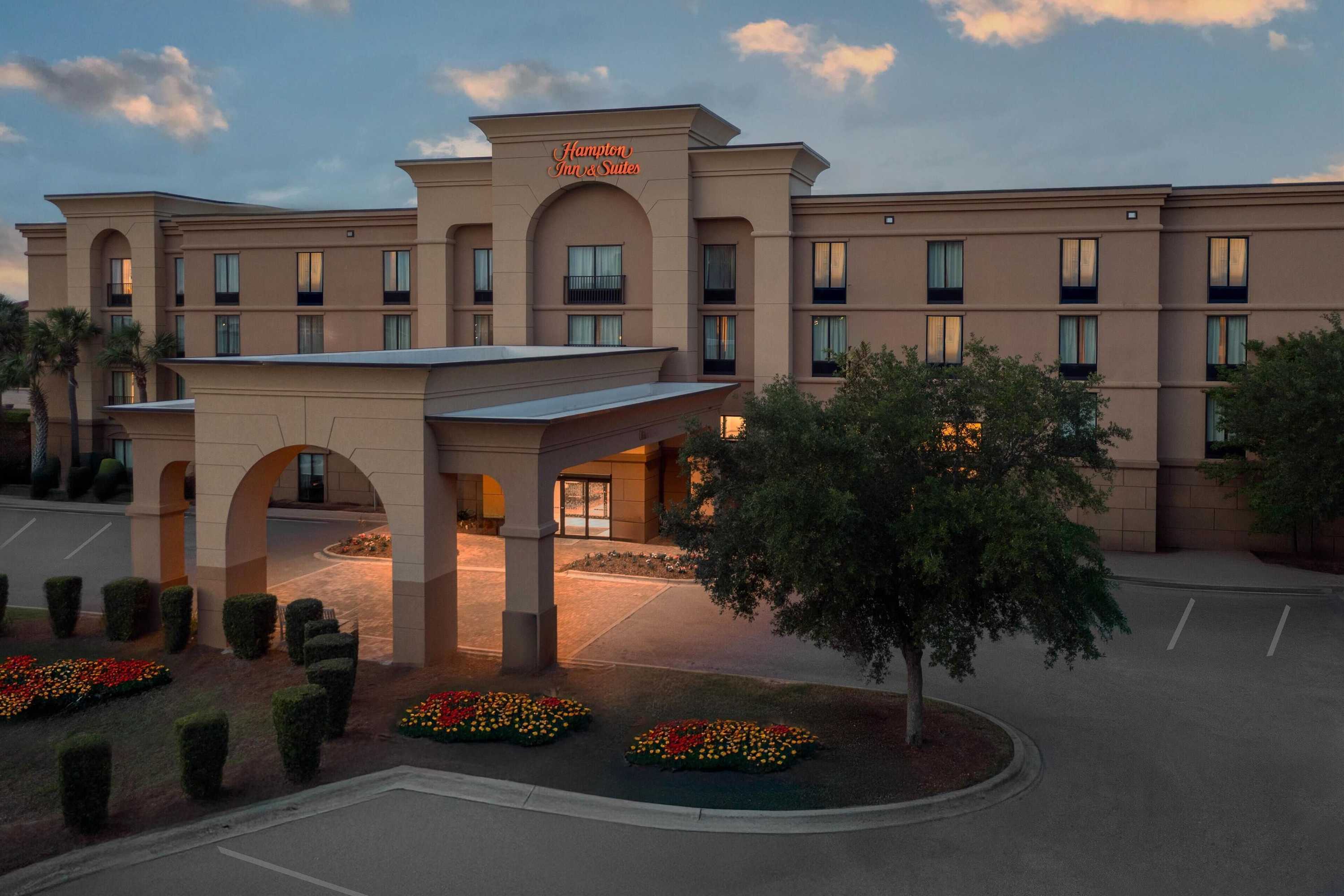 Gift card for Hampton Inn & Suites Pensacola/gulf Breeze