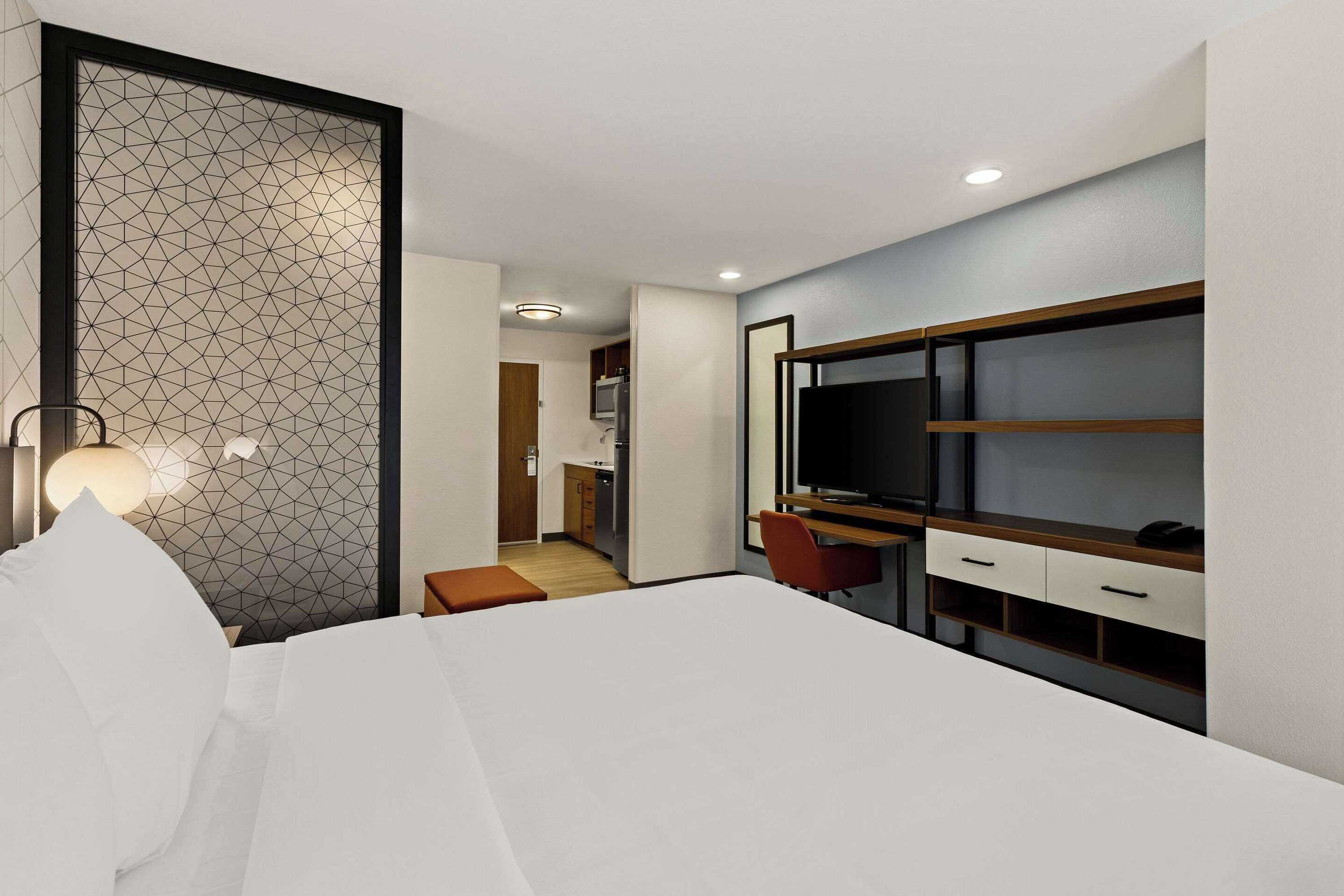 Gift card for Everhome Suites Atlanta Newnan Gift card for Everhome Suites Atlanta Newnan