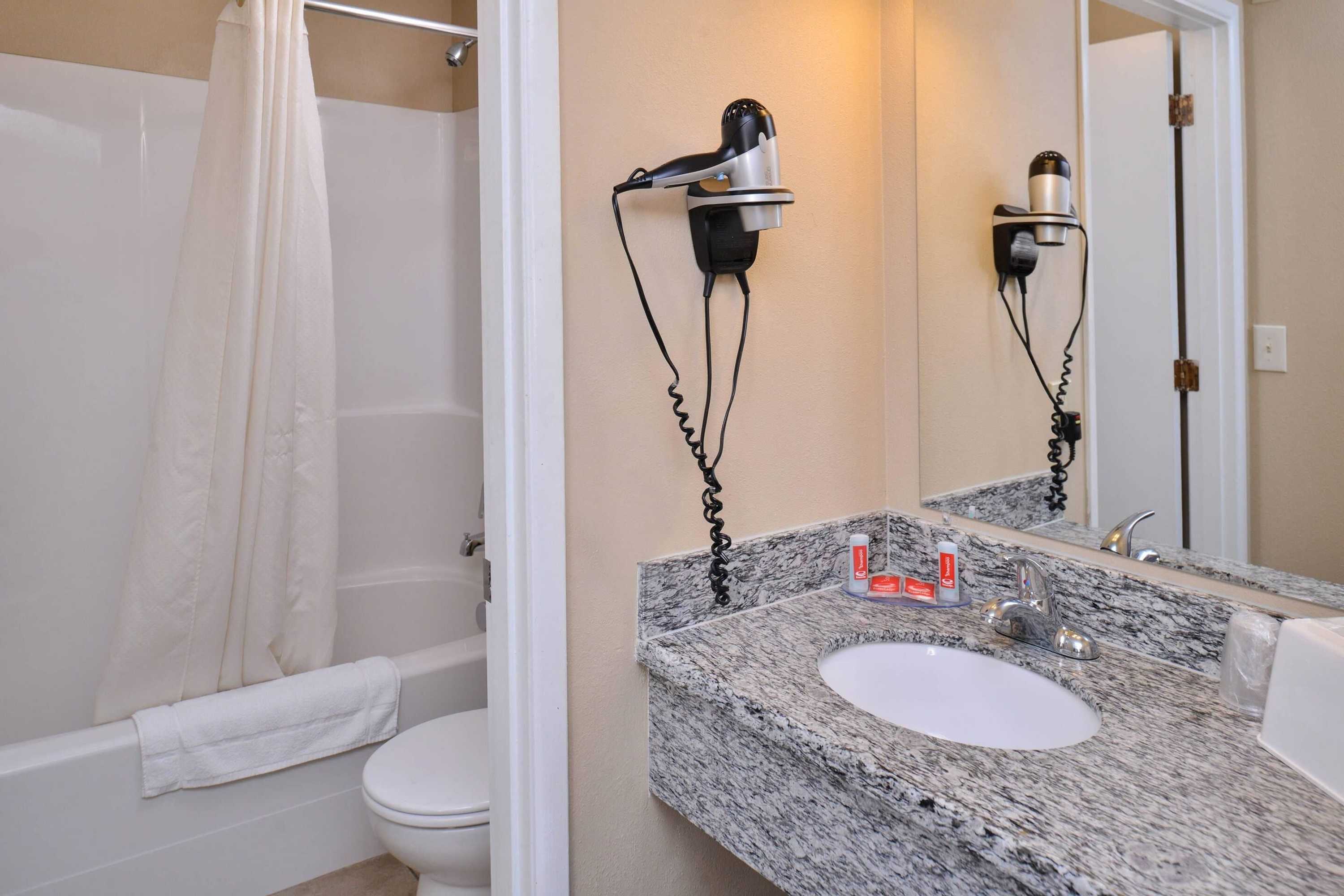 Gift card for Econo Lodge Kennewick Tri-Cities