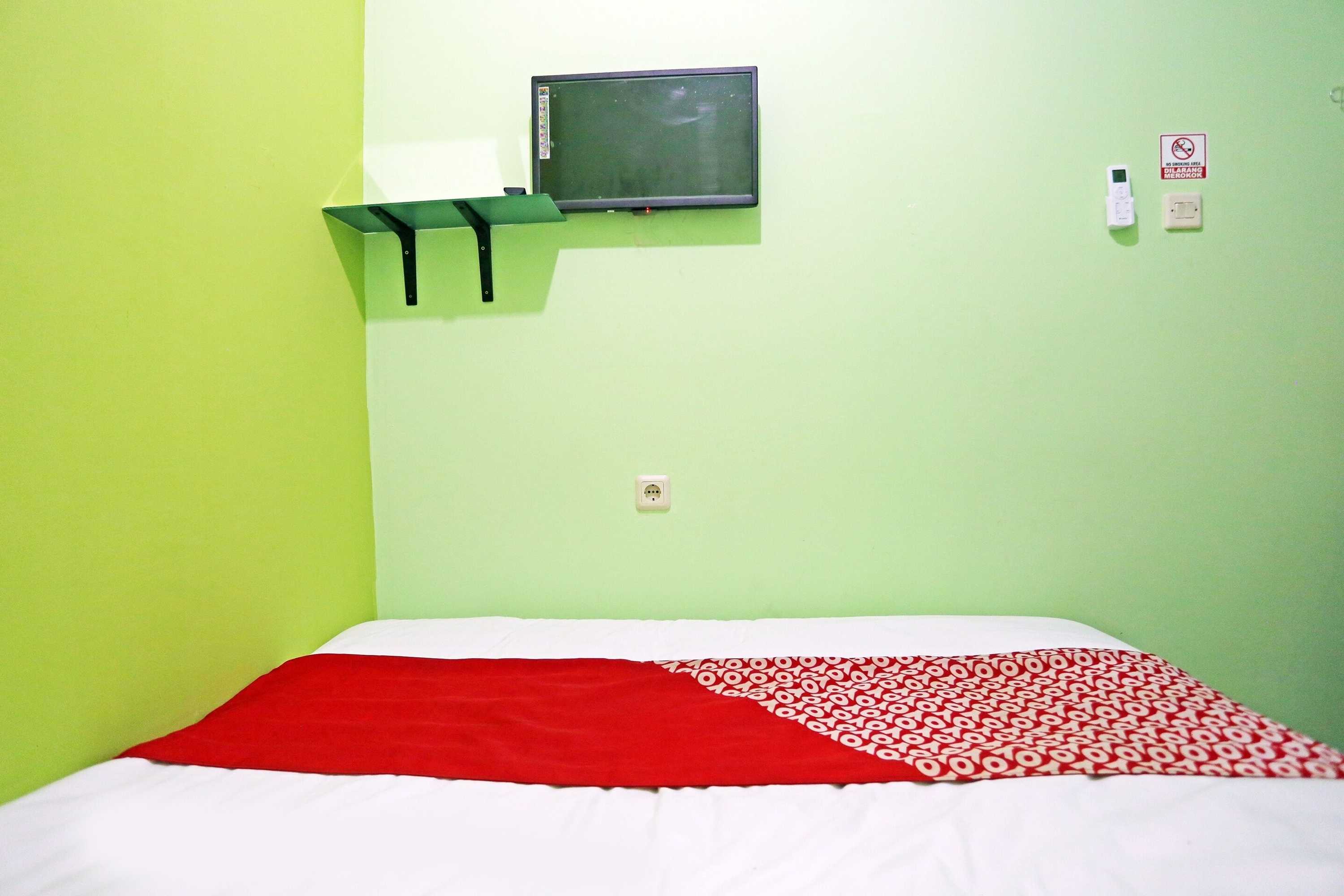 Gift card for Oyo 90848 J&b Rooms Bekasi Gift card for Oyo 90848 J&b Rooms Bekasi