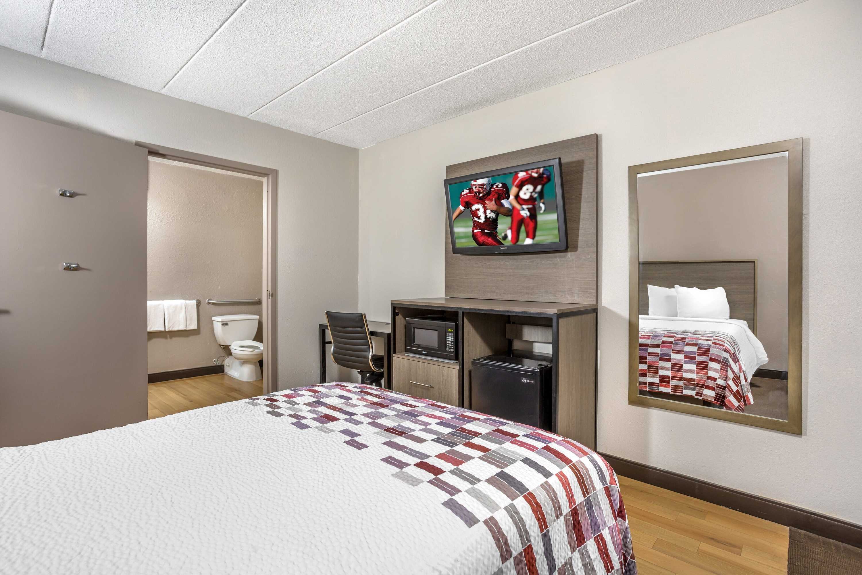 Gift card for Red Roof Inn Tinton Falls - Jersey Shore Gift card for Red Roof Inn Tinton Falls - Jersey Shore