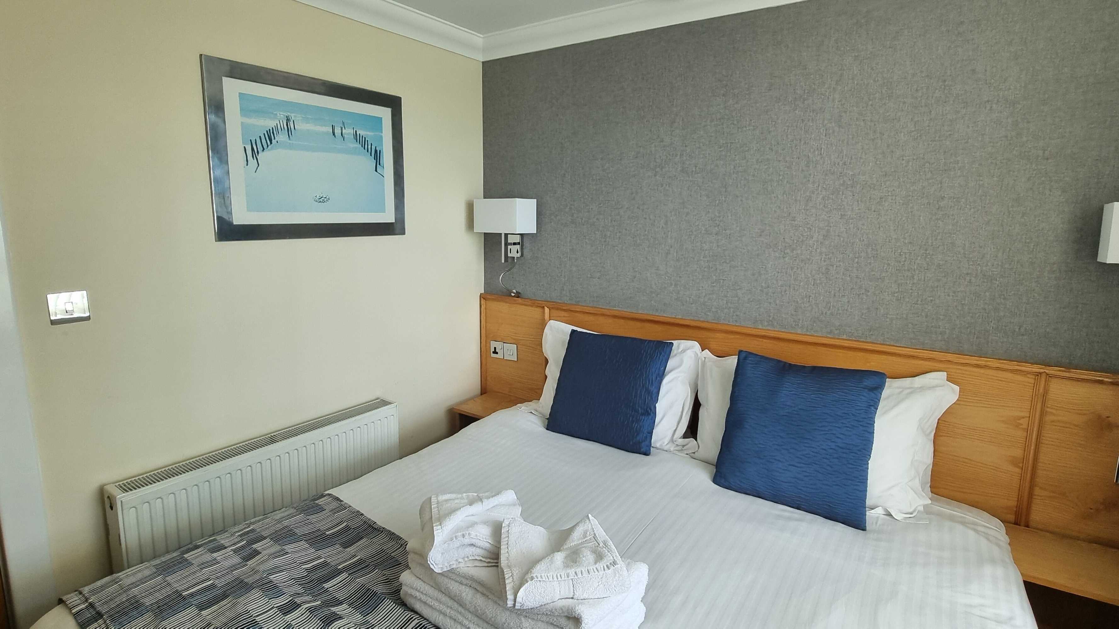 Gift card for Queens Mansions: Lakeland Suite