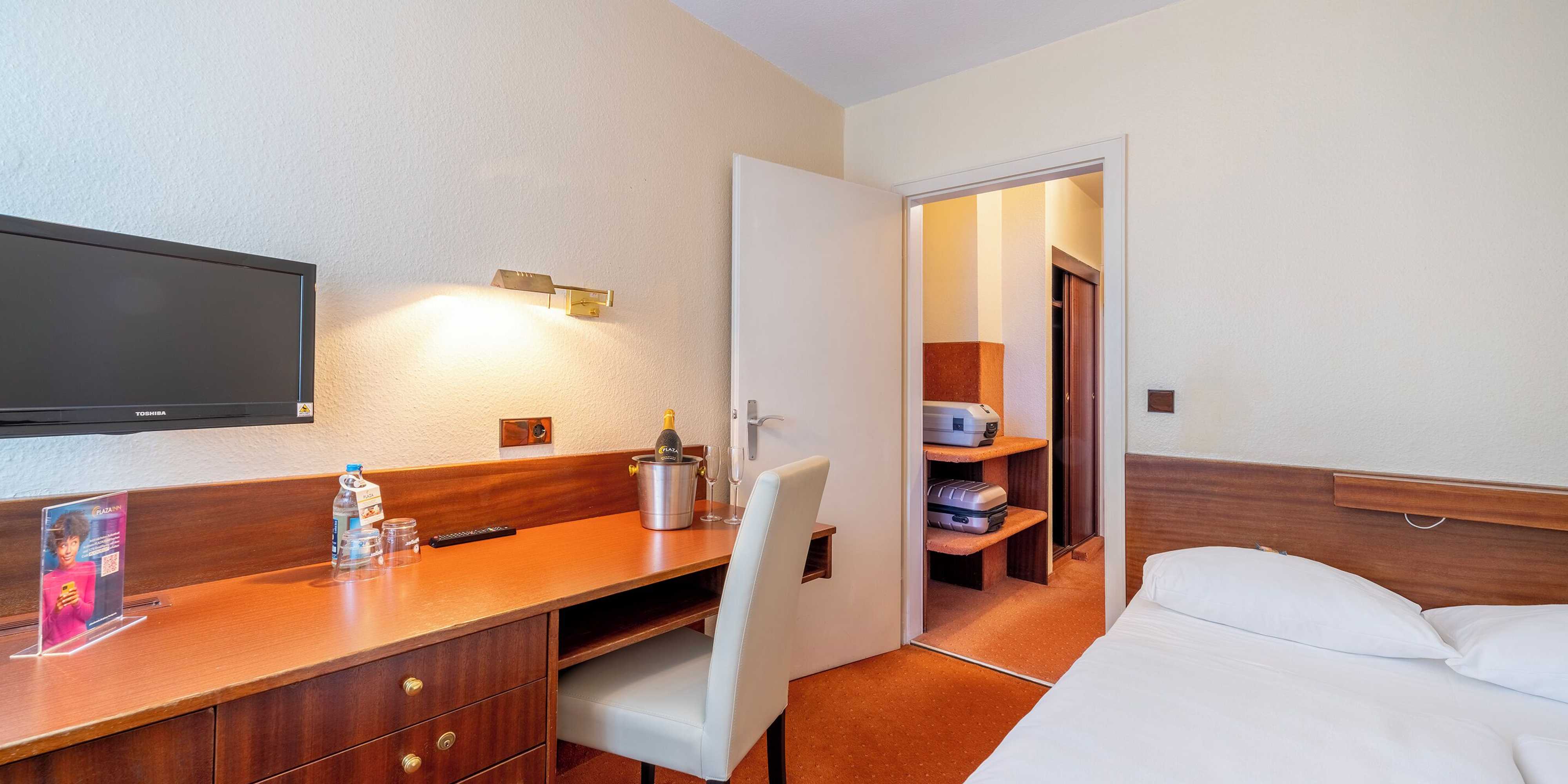 Gift card for Plaza Inn Rieker Stuttgart Hauptbahnhof Gift card for Plaza Inn Rieker Stuttgart Hauptbahnhof