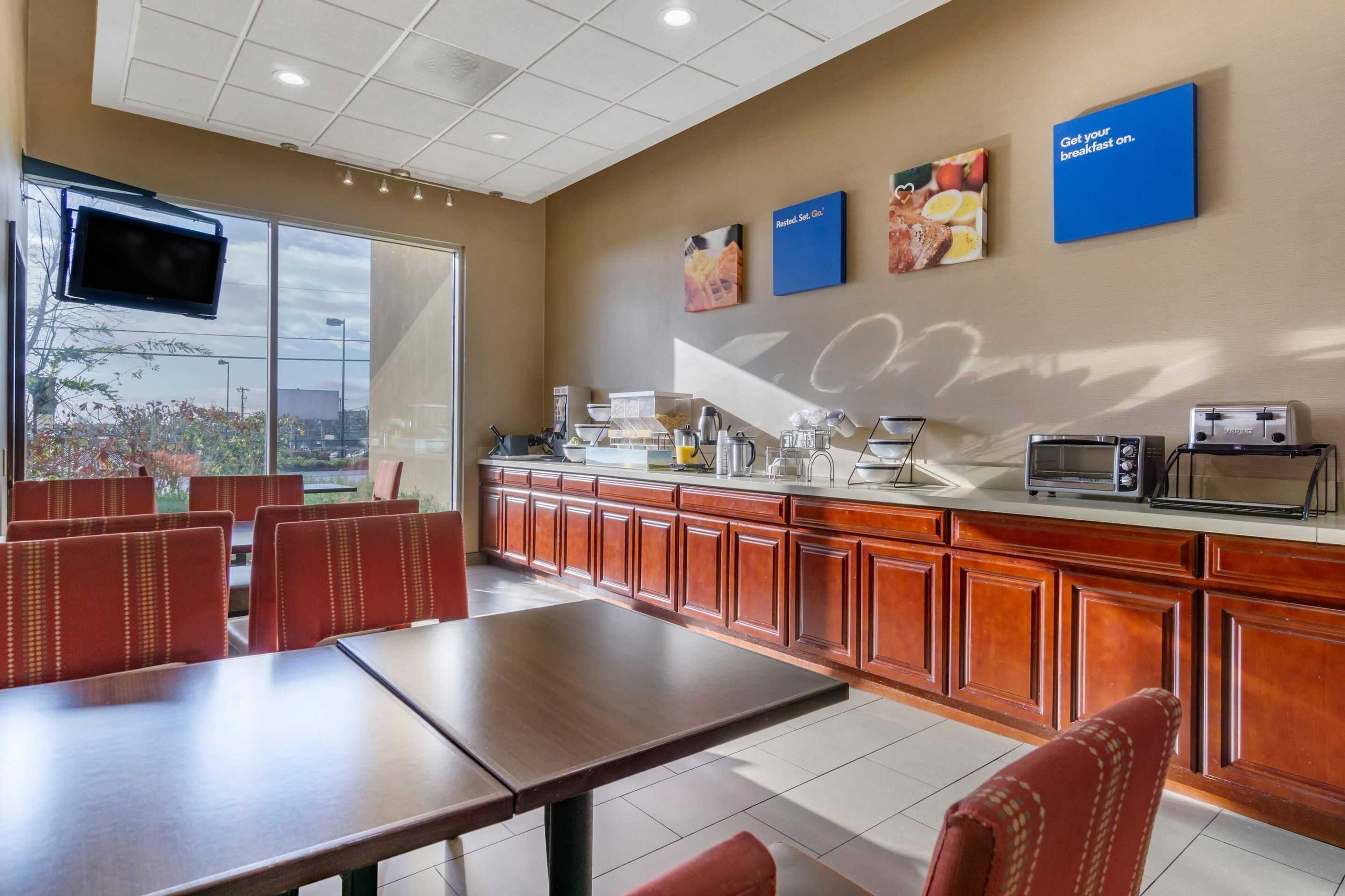Gift card for Comfort Inn & Suites Seattle North