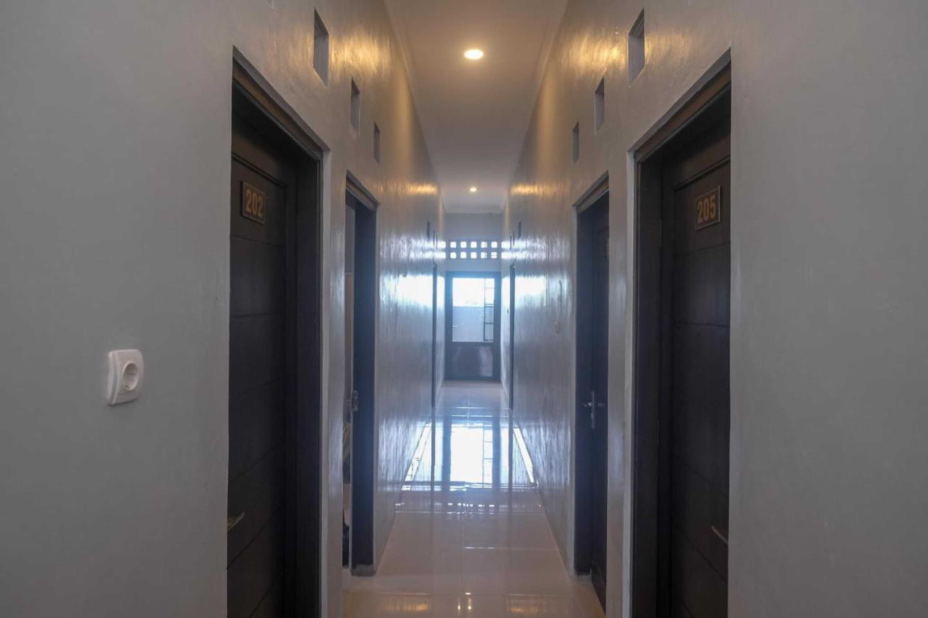 Gift card for Reddoorz Near Dr Oen Solo Baru Hospital Gift card for Reddoorz Near Dr Oen Solo Baru Hospital
