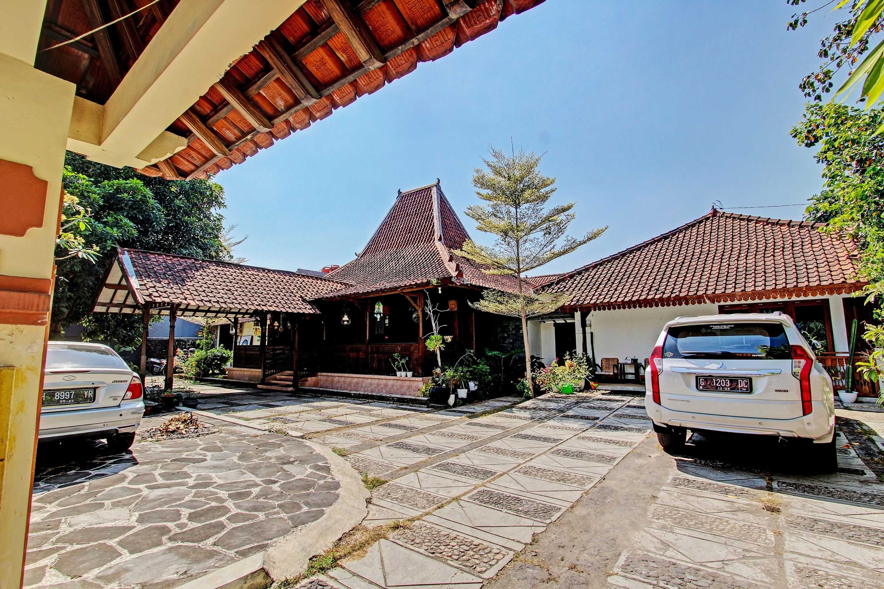 Gift card for Capital O 92894 Griya Lathifah Homestay Syariah