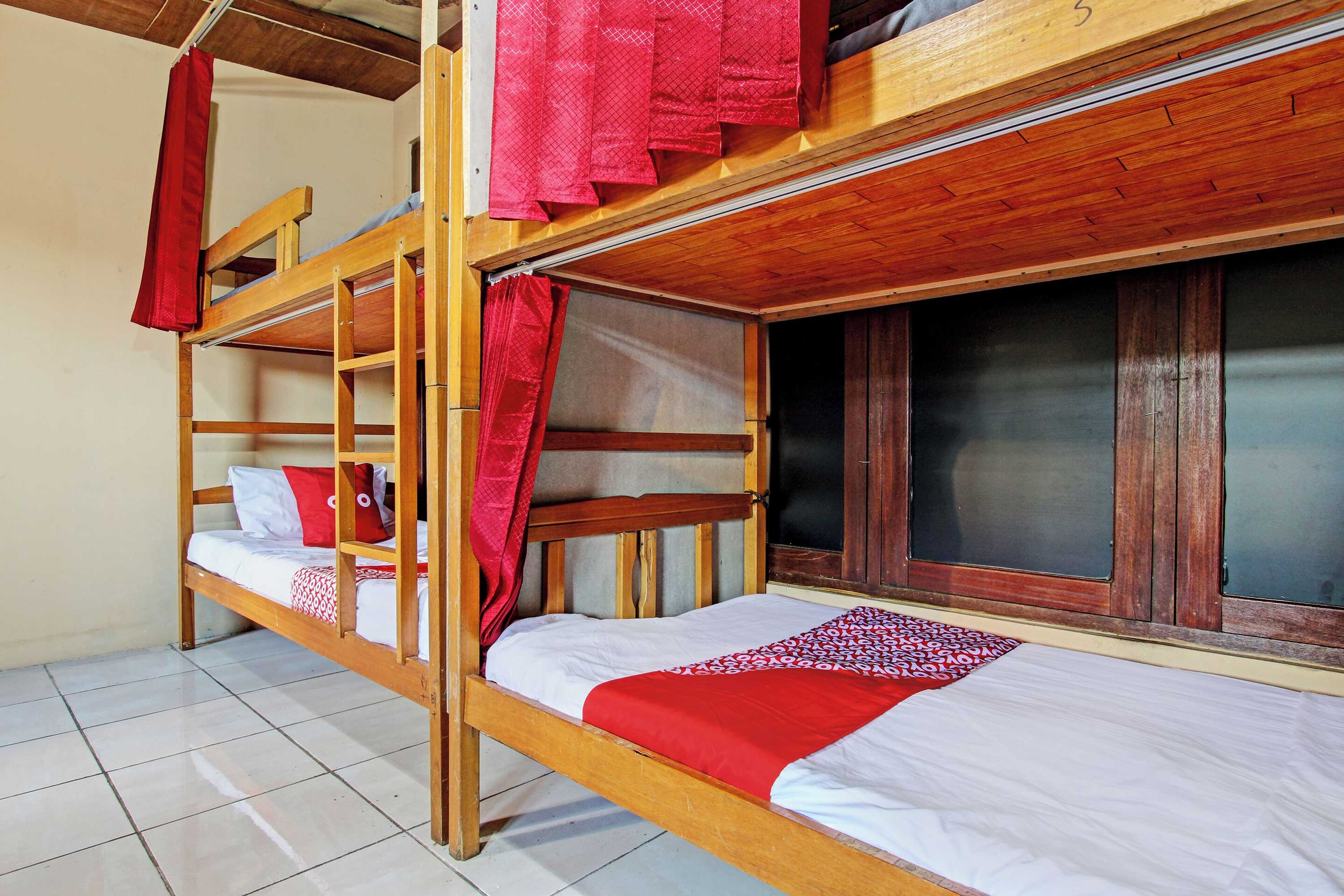 Gift card for Oyo 92851 Homestay Borobudur Specpacker Syariah Gift card for Oyo 92851 Homestay Borobudur Specpacker Syariah