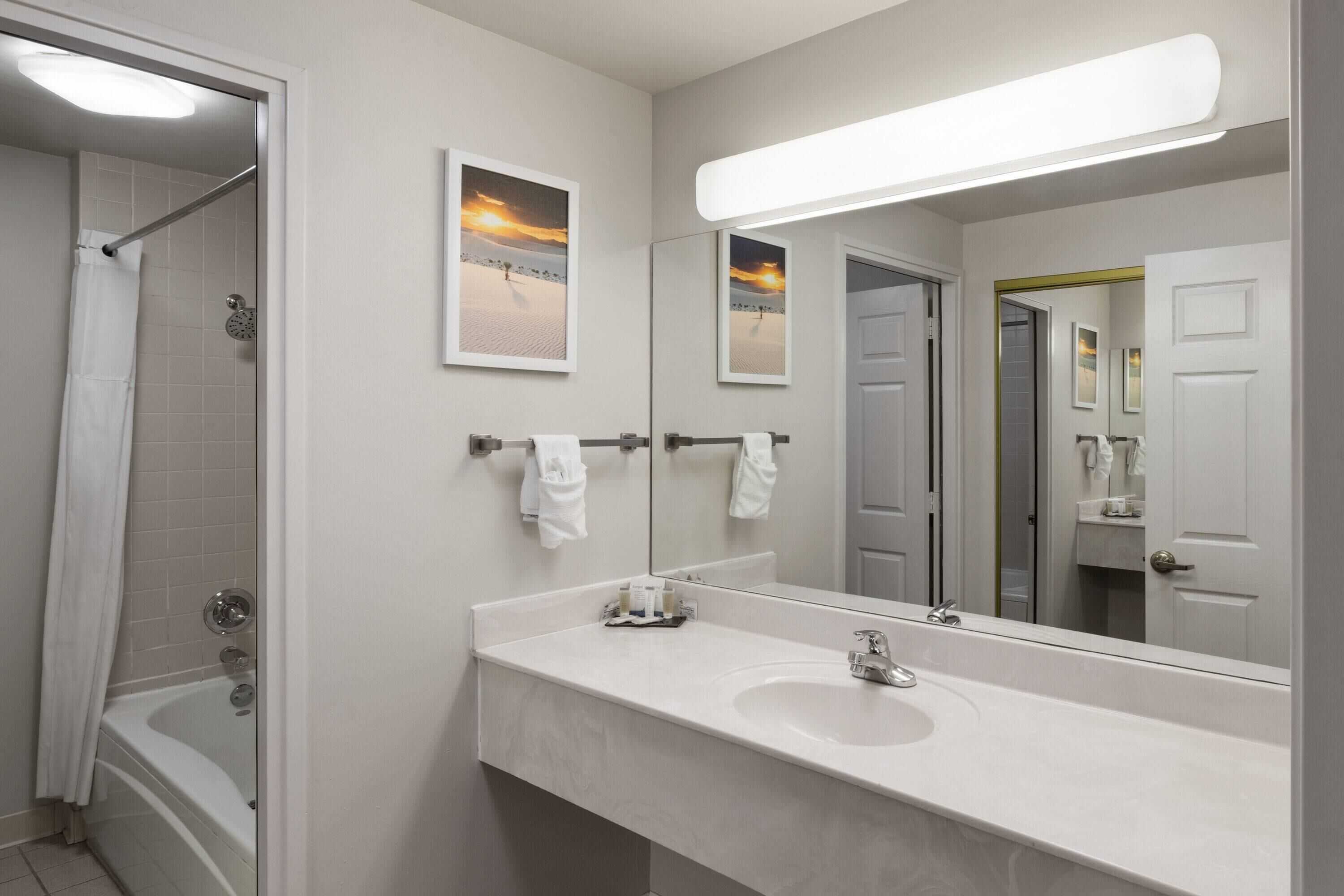 Gift card for Days Inn by Wyndham Mountain Home