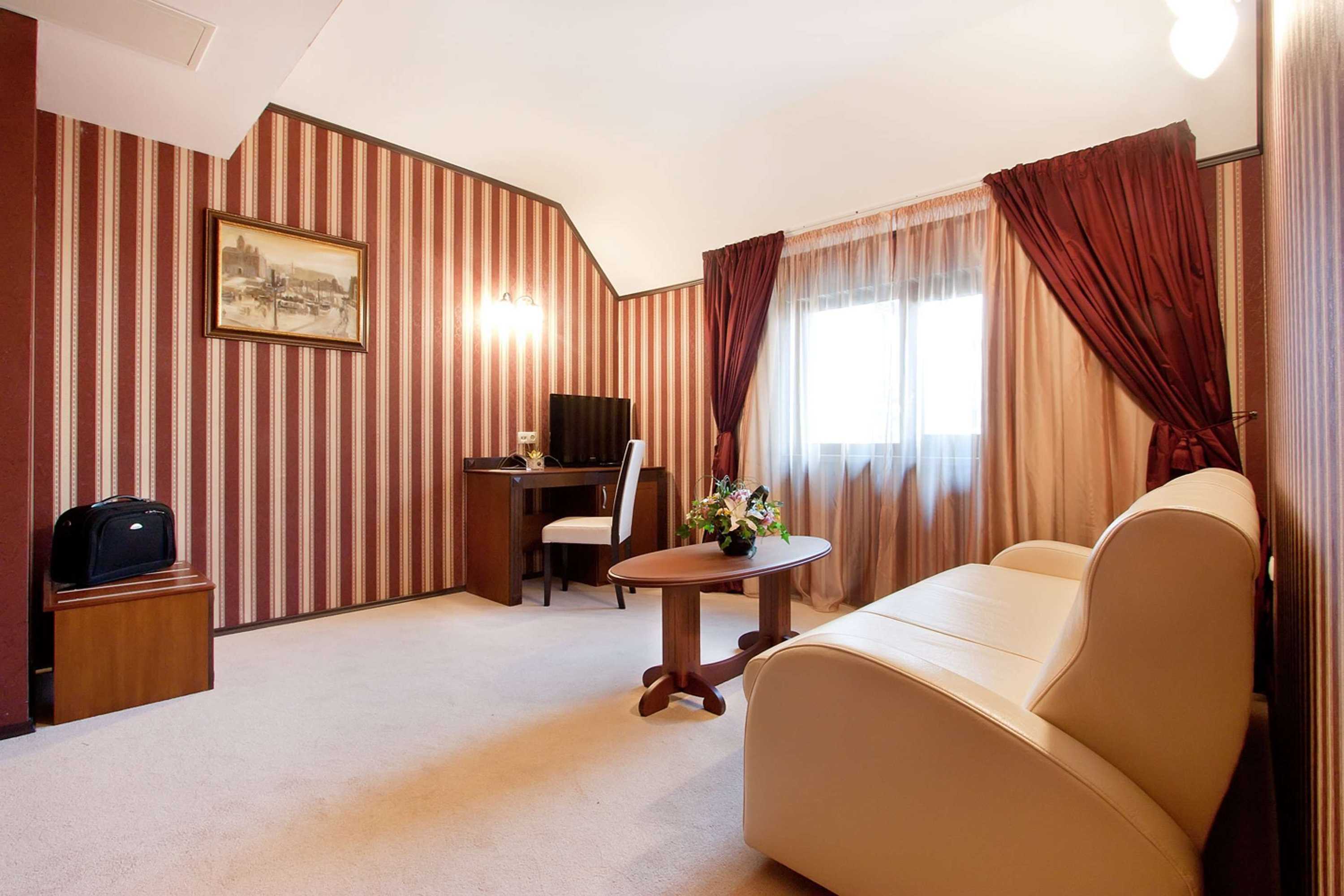 Gift card for Best Western Plus Bristol Hotel Gift card for Best Western Plus Bristol Hotel