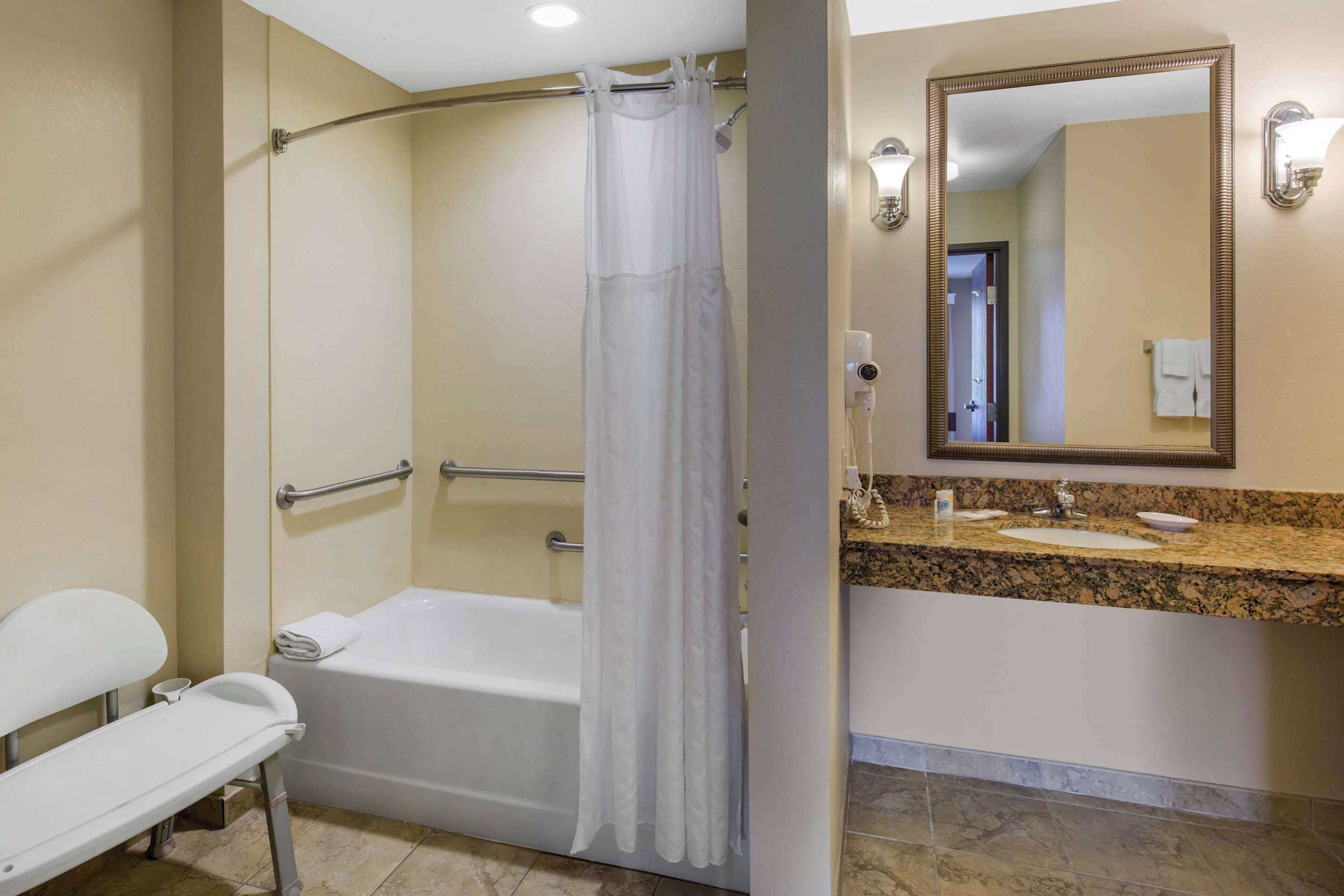 Gift card for Comfort Suites Gift card for Comfort Suites