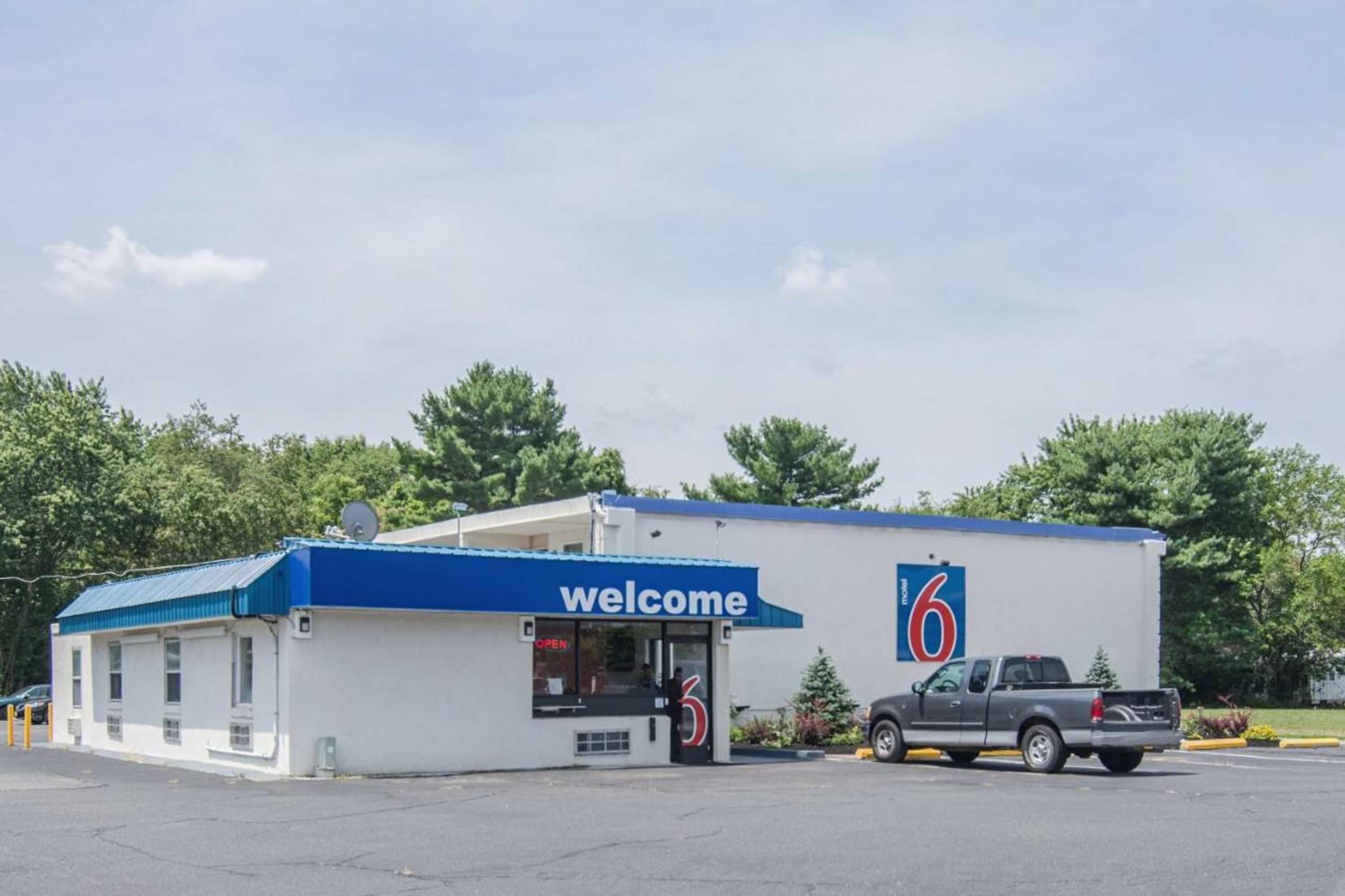 Gift card for Motel 6 Glassboro, NJ - Rowan University