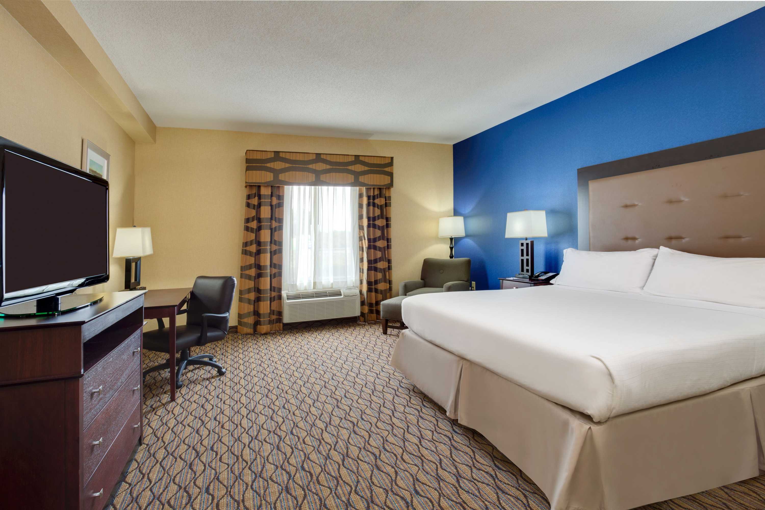 Gift card for Holiday Inn Express Tower Center by Ihg