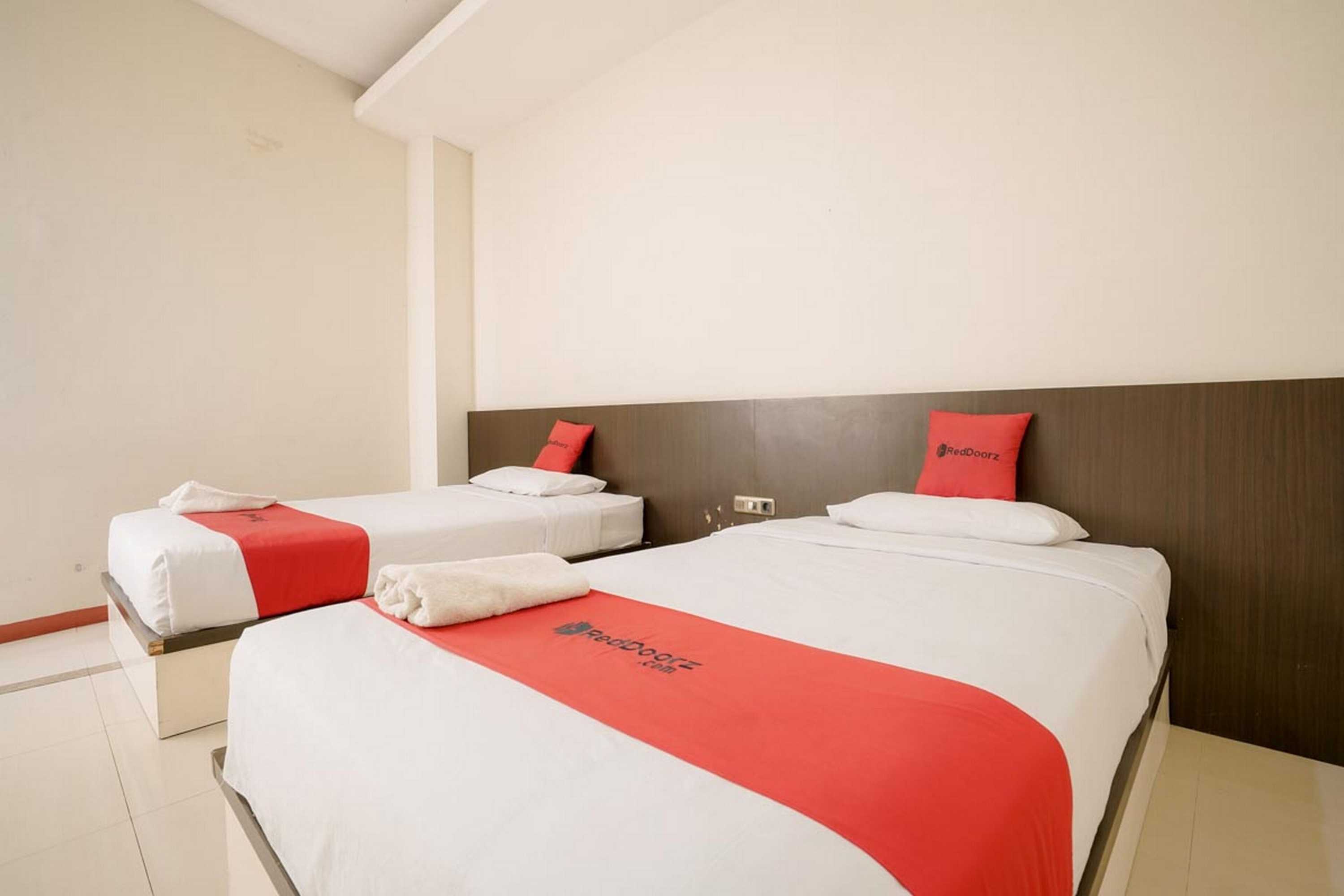 Gift card for Reddoorz Near Pantai Pede Gift card for Reddoorz Near Pantai Pede