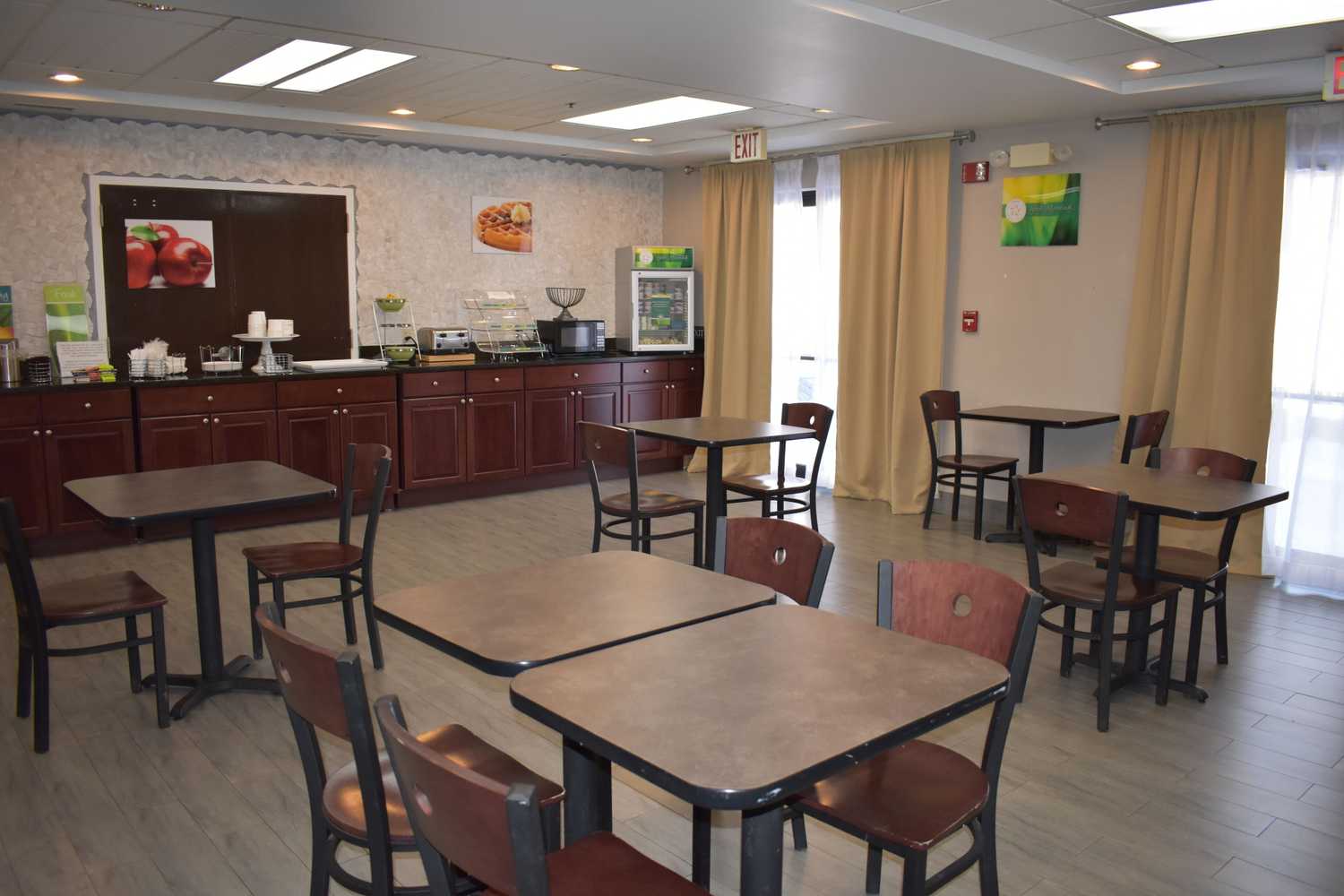 Gift card for Quality Inn & Suites Kearneysville - Martinsburg