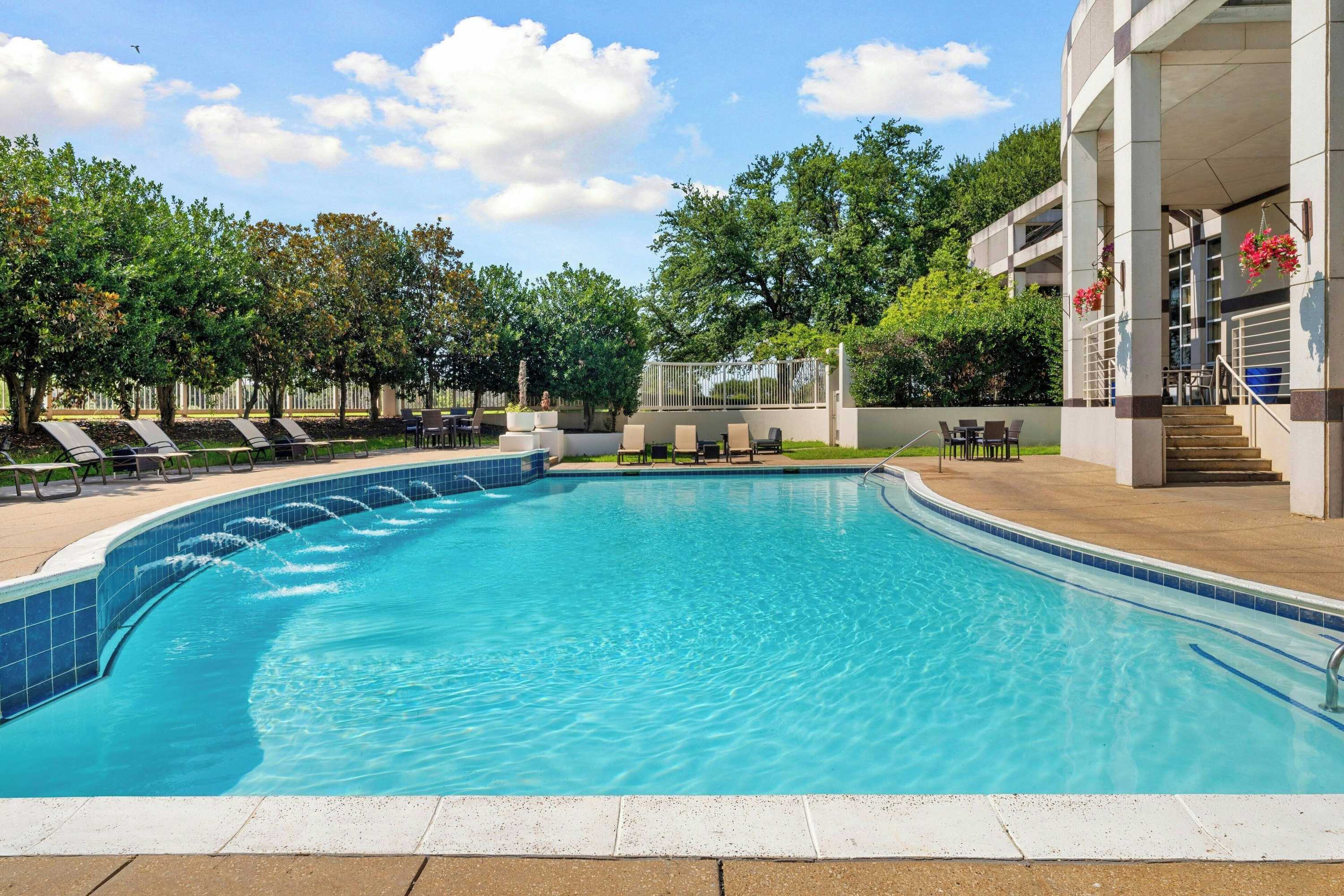 Gift card for Renaissance Dallas North Hotel Gift card for Renaissance Dallas North Hotel