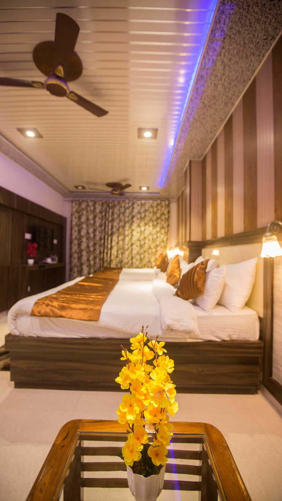 Gift card for Hotel Kings Regency Gift card for Hotel Kings Regency