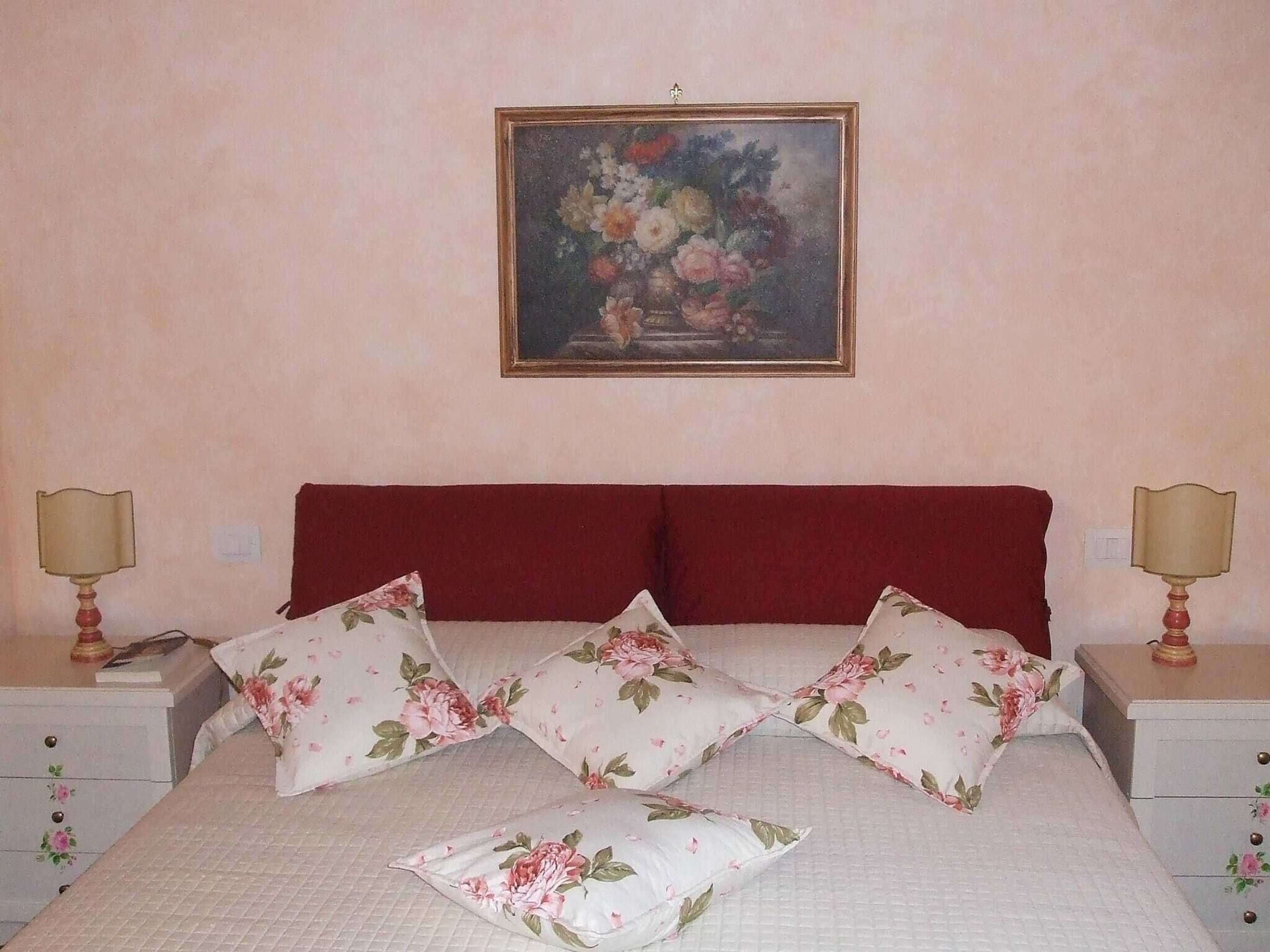 Gift card for Red House/casa Rossa - Near Civita Di Bagnoregio Gift card for Red House/casa Rossa - Near Civita Di Bagnoregio