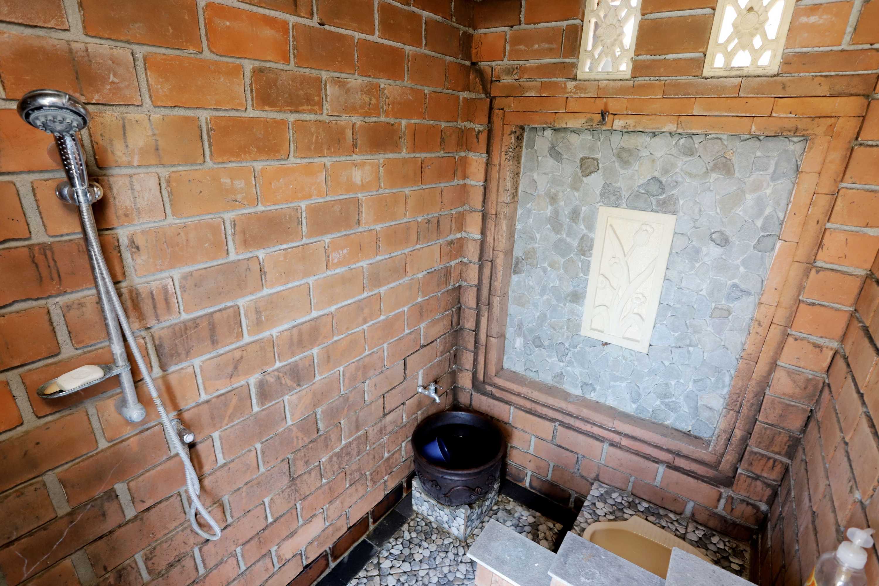 Gift card for Newalaskuliner & Homestaywatulumbung Gift card for Newalaskuliner & Homestaywatulumbung