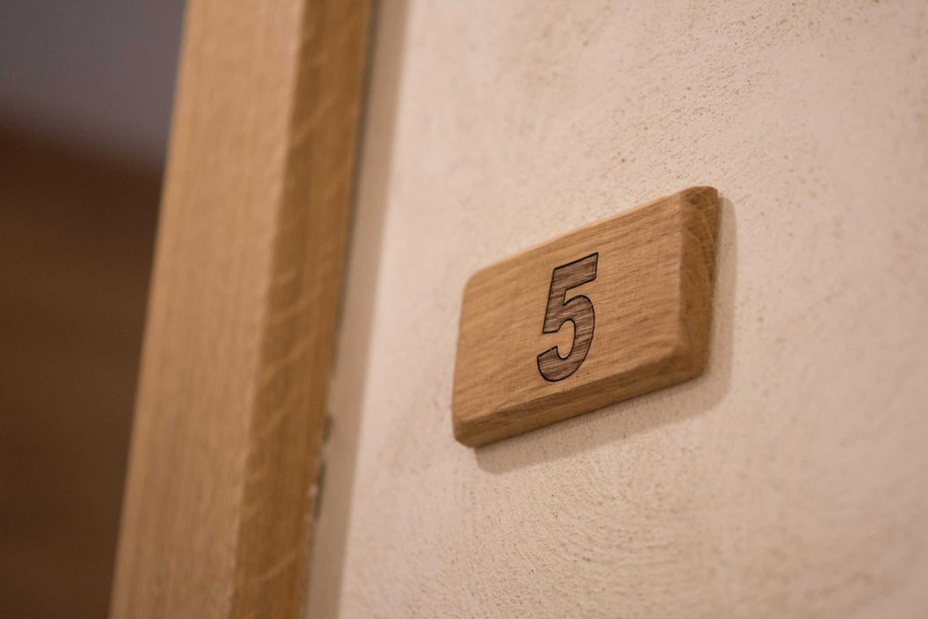 Gift card for Bed & Breakfast Dvorec - Beer Fountain & Galerija Okusov Gift card for Bed & Breakfast Dvorec - Beer Fountain & Galerija Okusov