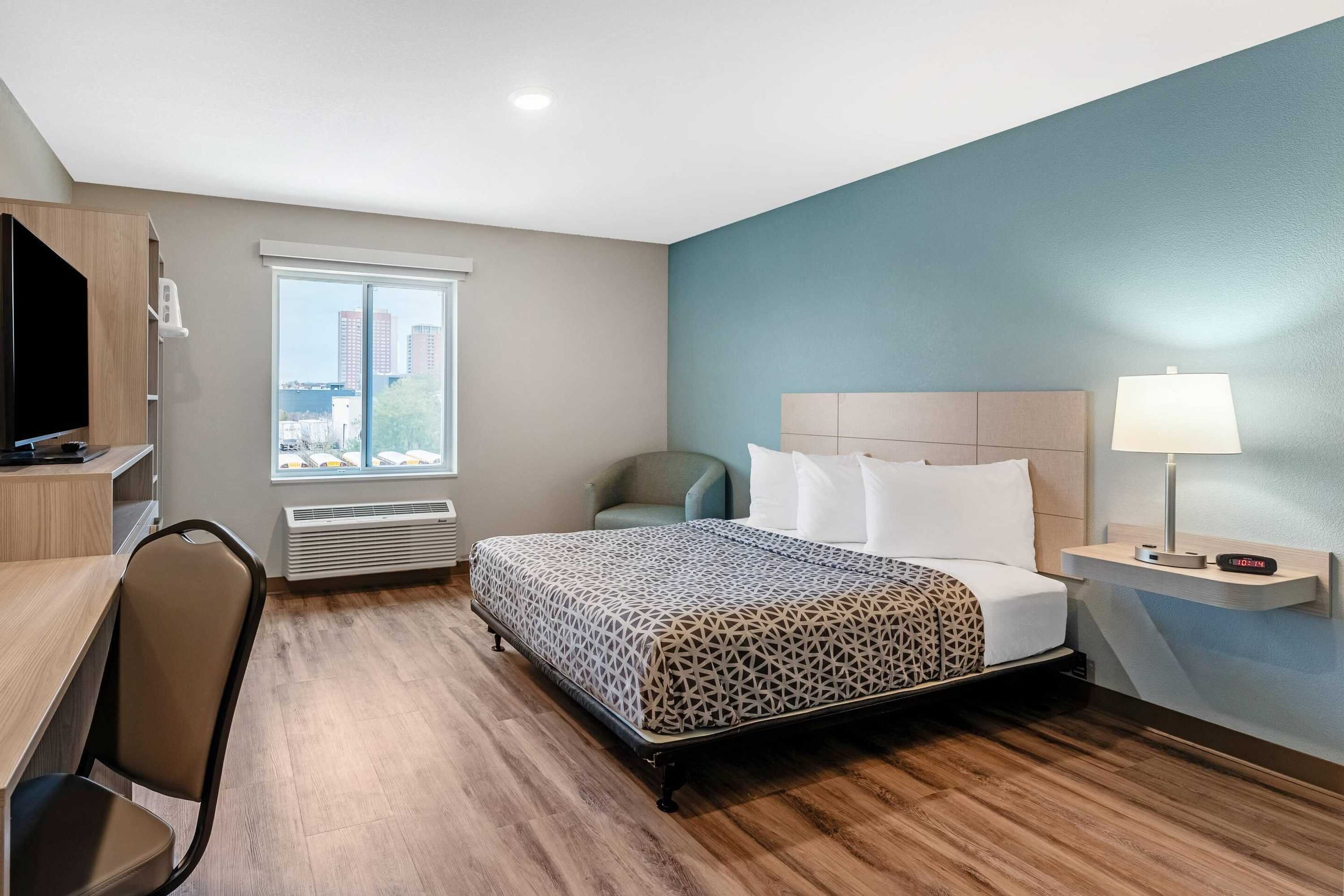 Gift card for Woodspring Suites Wilmington Riverfront