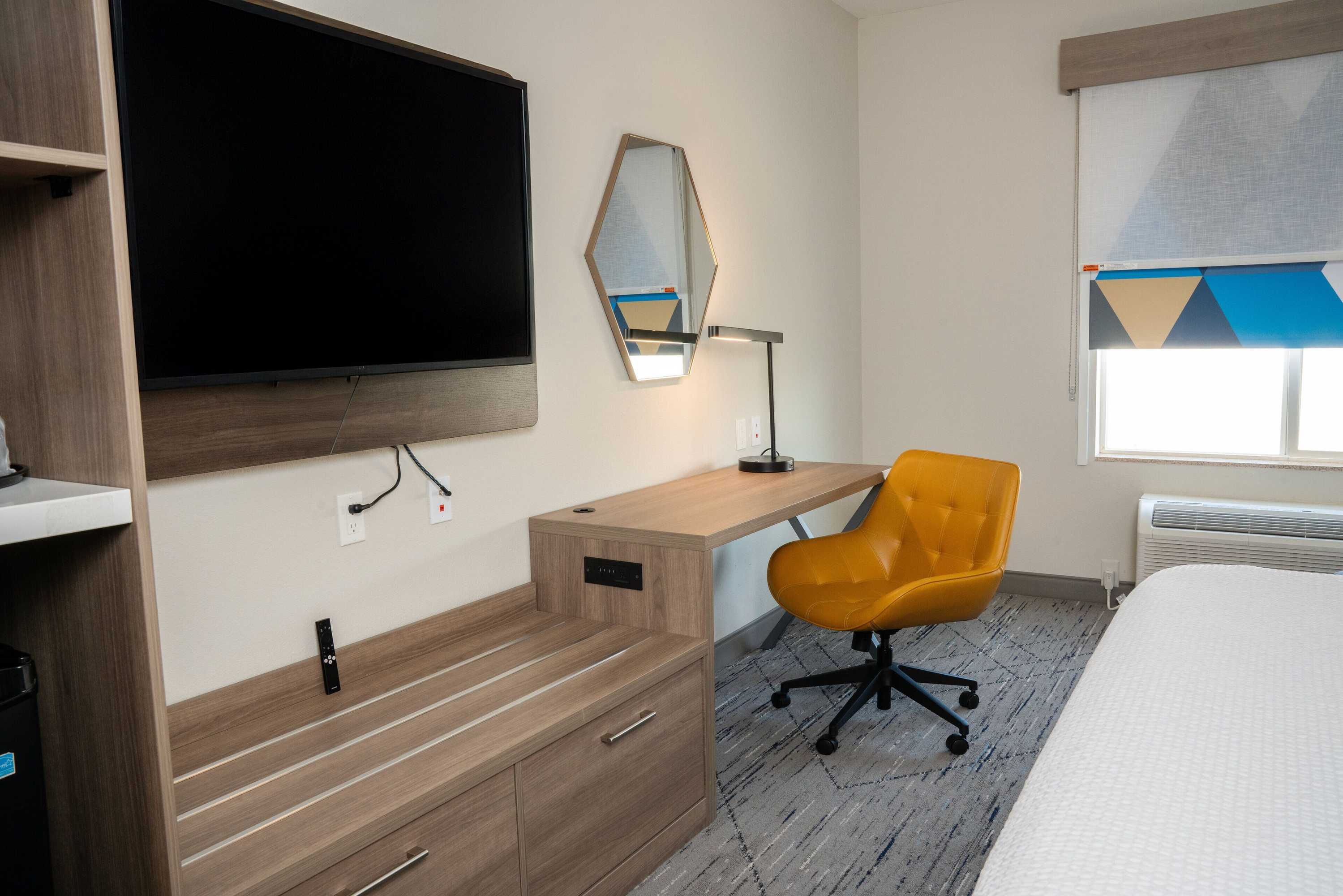 Gift card for Holiday Inn Express & Suites Las Cruces North by Ihg Gift card for Holiday Inn Express & Suites Las Cruces North by Ihg