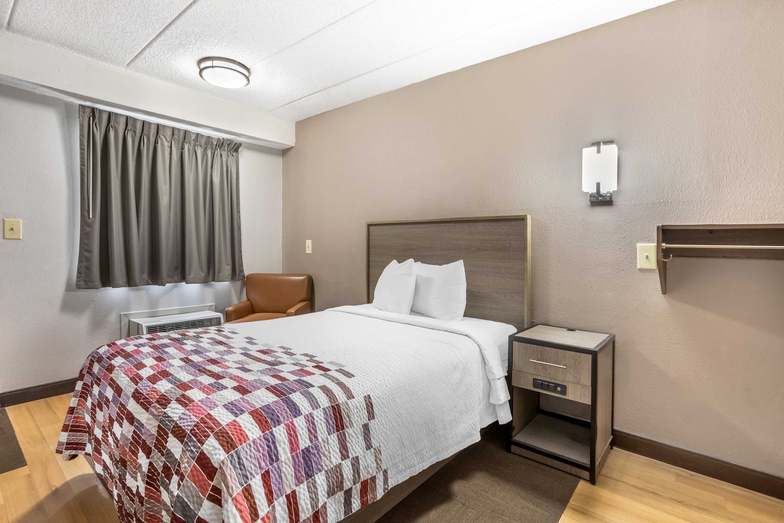 Gift card for Red Roof Inn Tinton Falls - Jersey Shore Gift card for Red Roof Inn Tinton Falls - Jersey Shore
