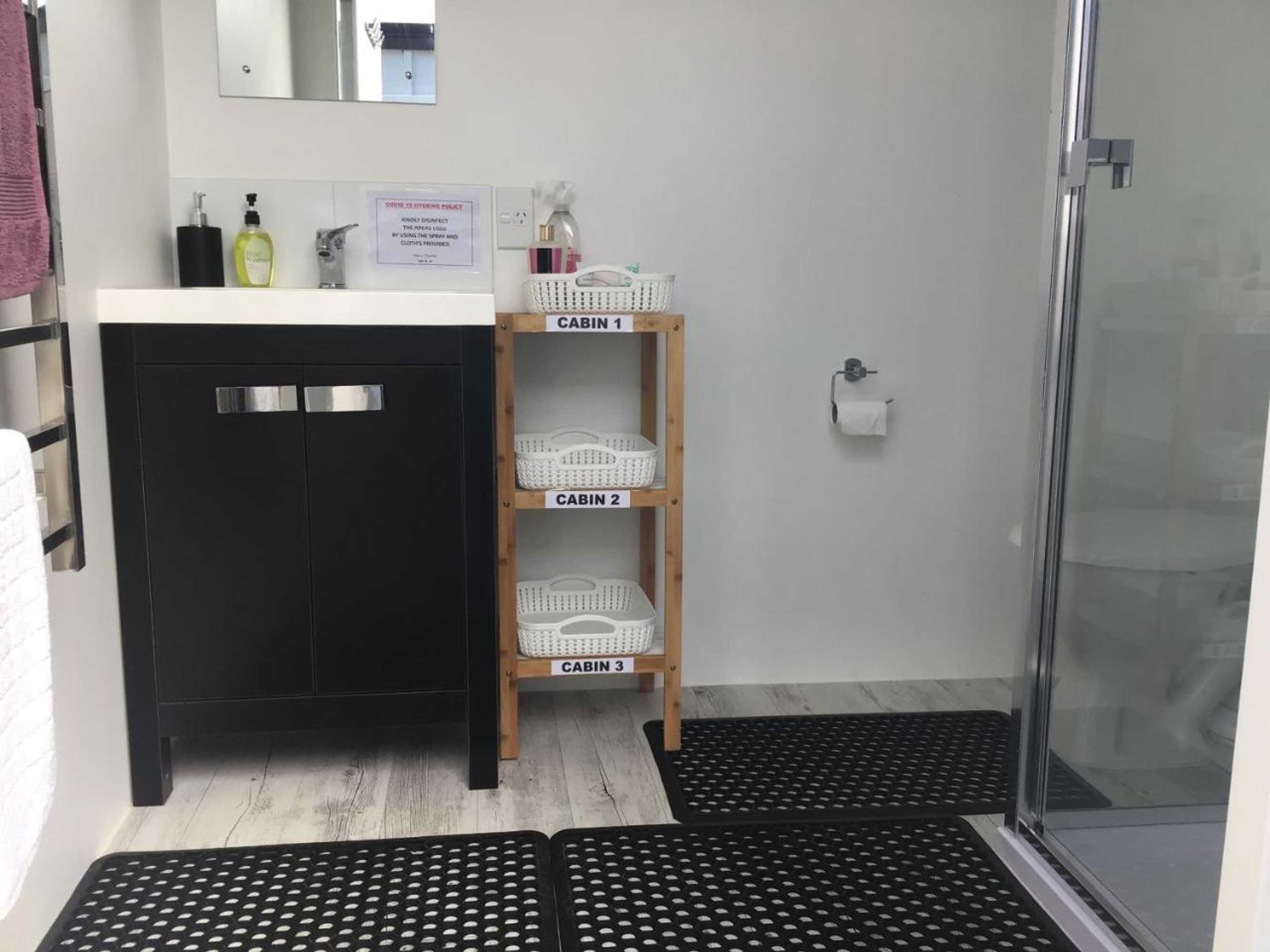 Gift card for Palm Drive 'cozy Cabins'