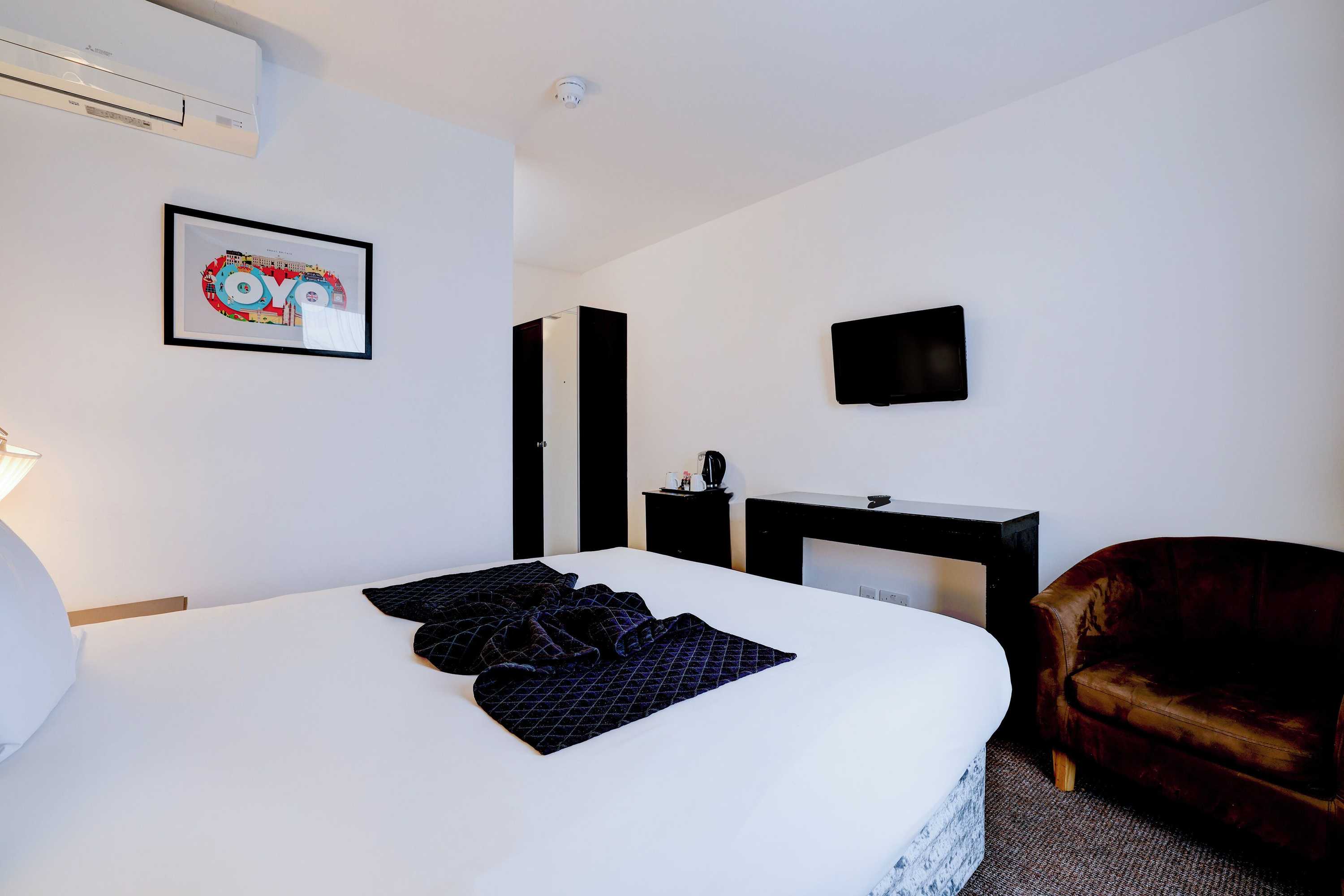 Gift card for Oyo The Chiltern Hotel