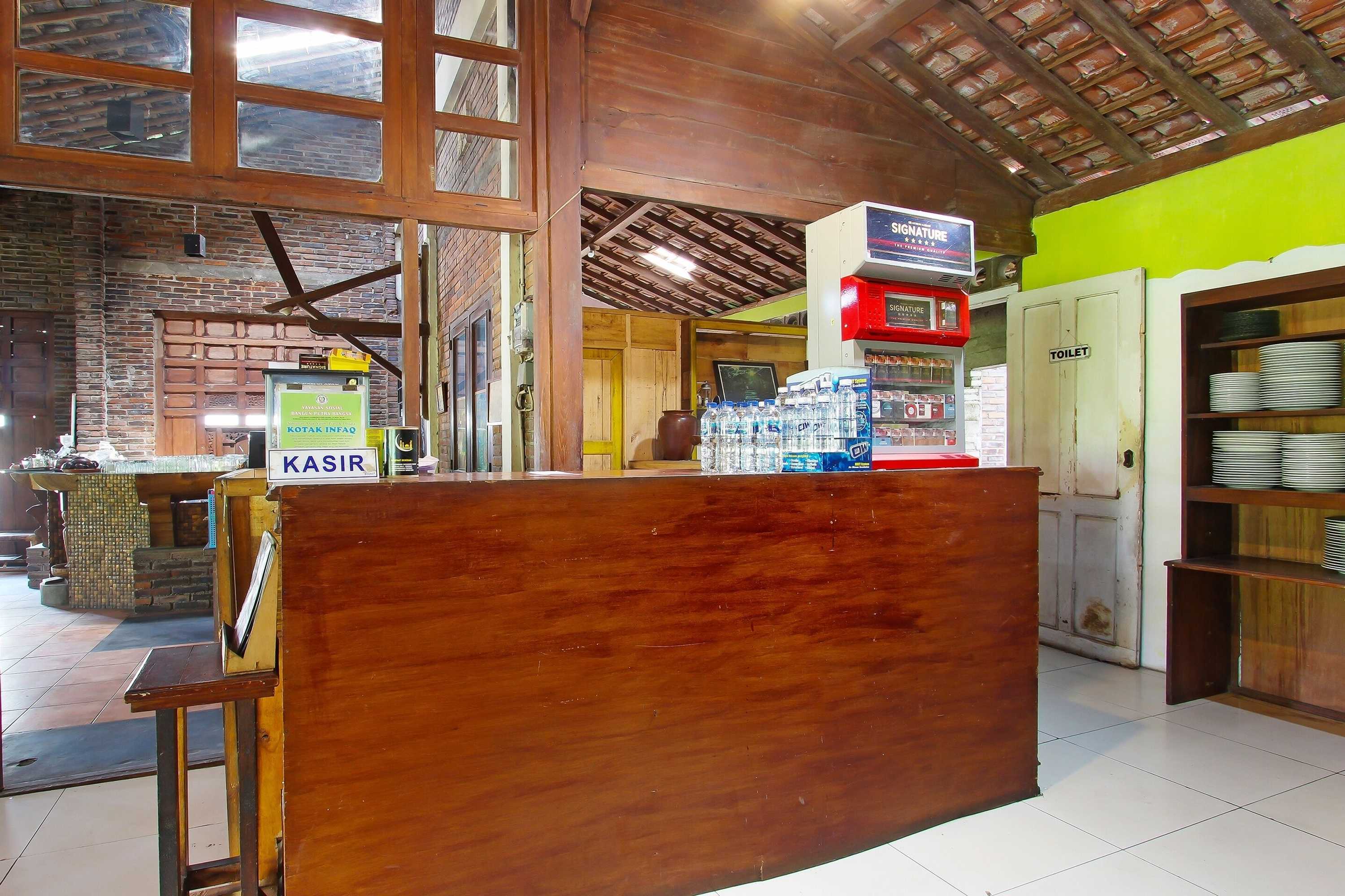 Gift card for Super Oyo 3693 Kopi Klotok Homestay Syariah Gift card for Super Oyo 3693 Kopi Klotok Homestay Syariah