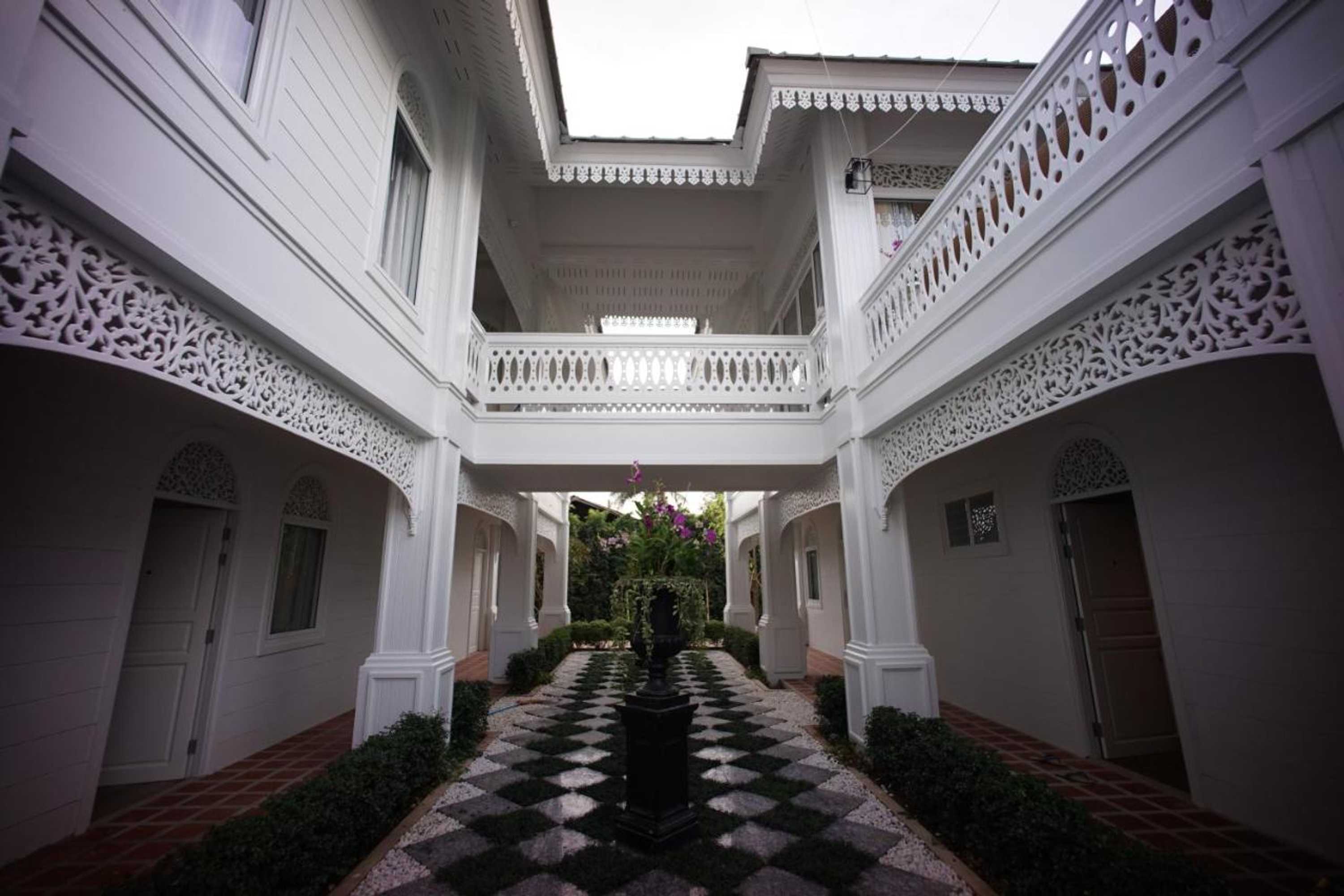 Gift card for Nirvanan House