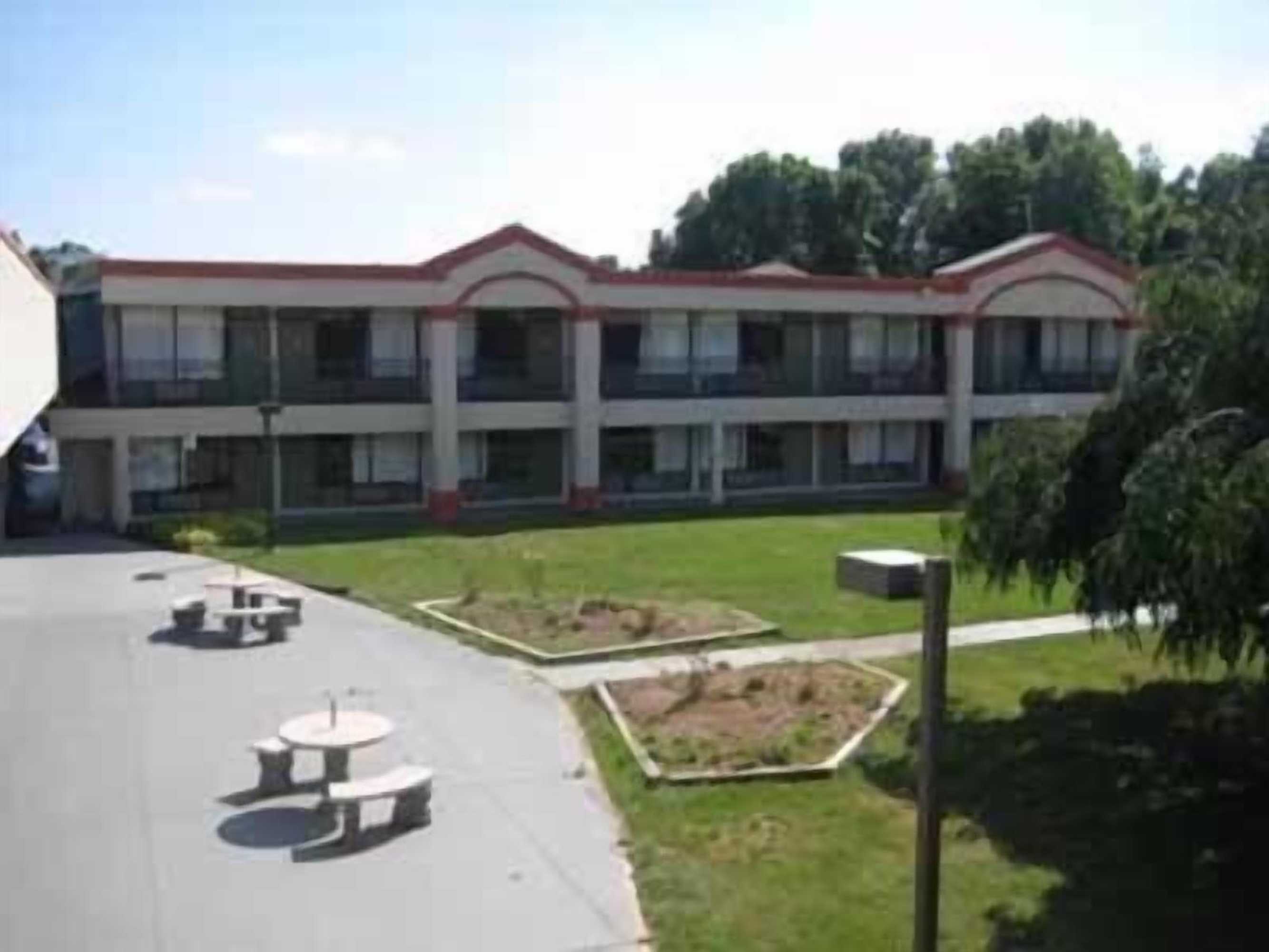 Gift card for Red Carpet Inn & Suites Gift card for Red Carpet Inn & Suites
