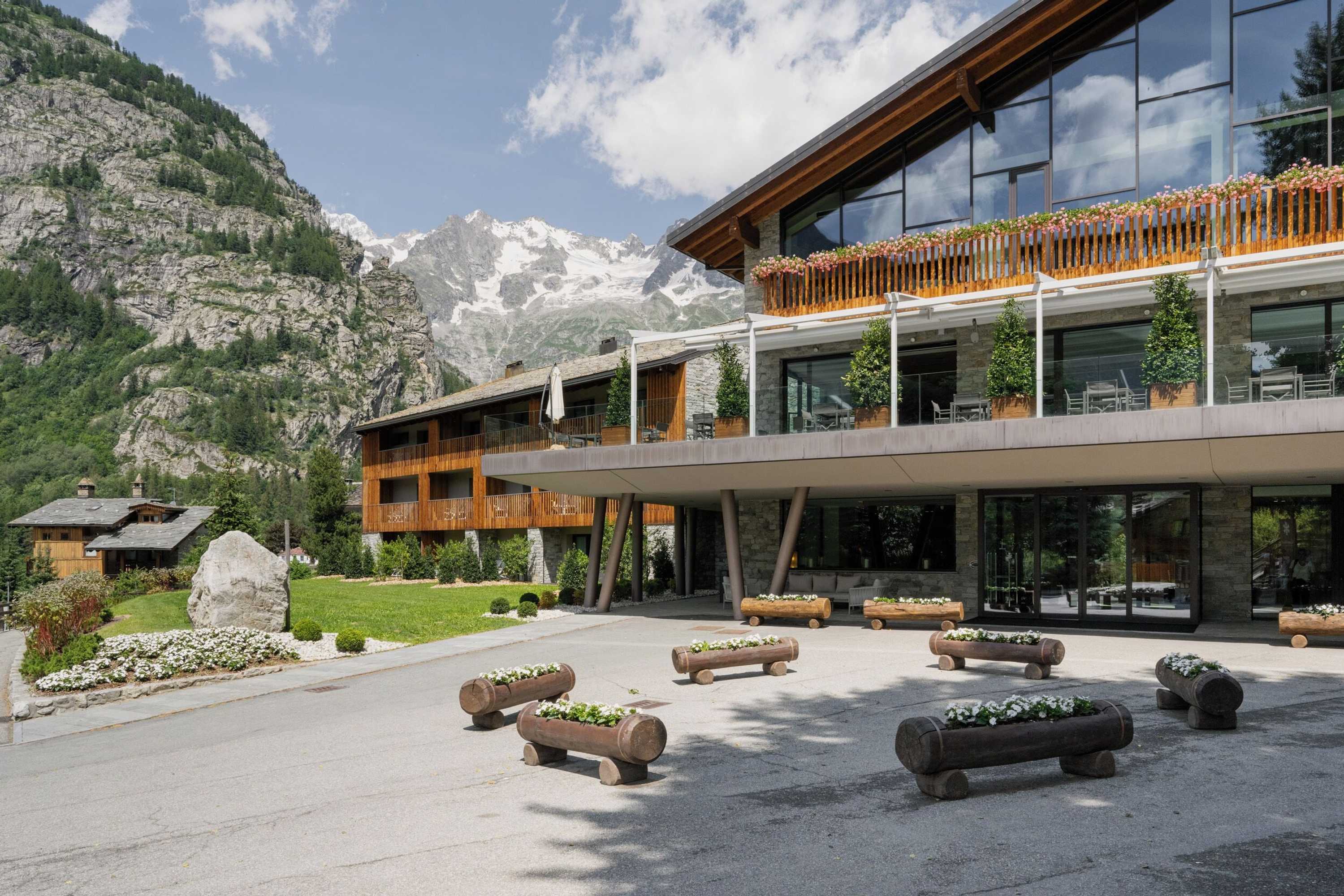 Gift card for Grand Hotel Courmayeur Montblanc by R Collection Hotels Gift card for Grand Hotel Courmayeur Montblanc by R Collection Hotels