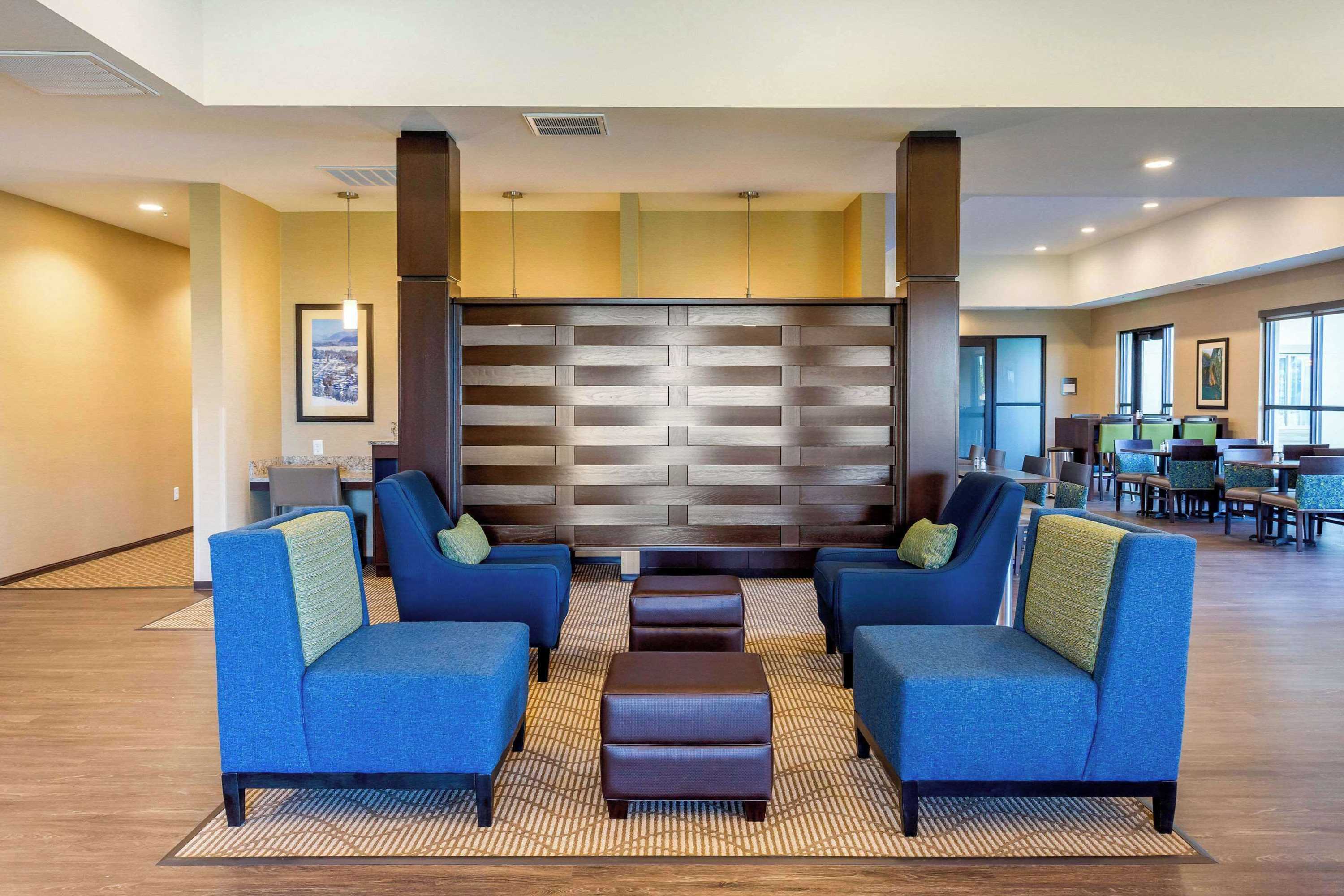Gift card for Comfort Suites Burlington Near I-5 Gift card for Comfort Suites Burlington Near I-5