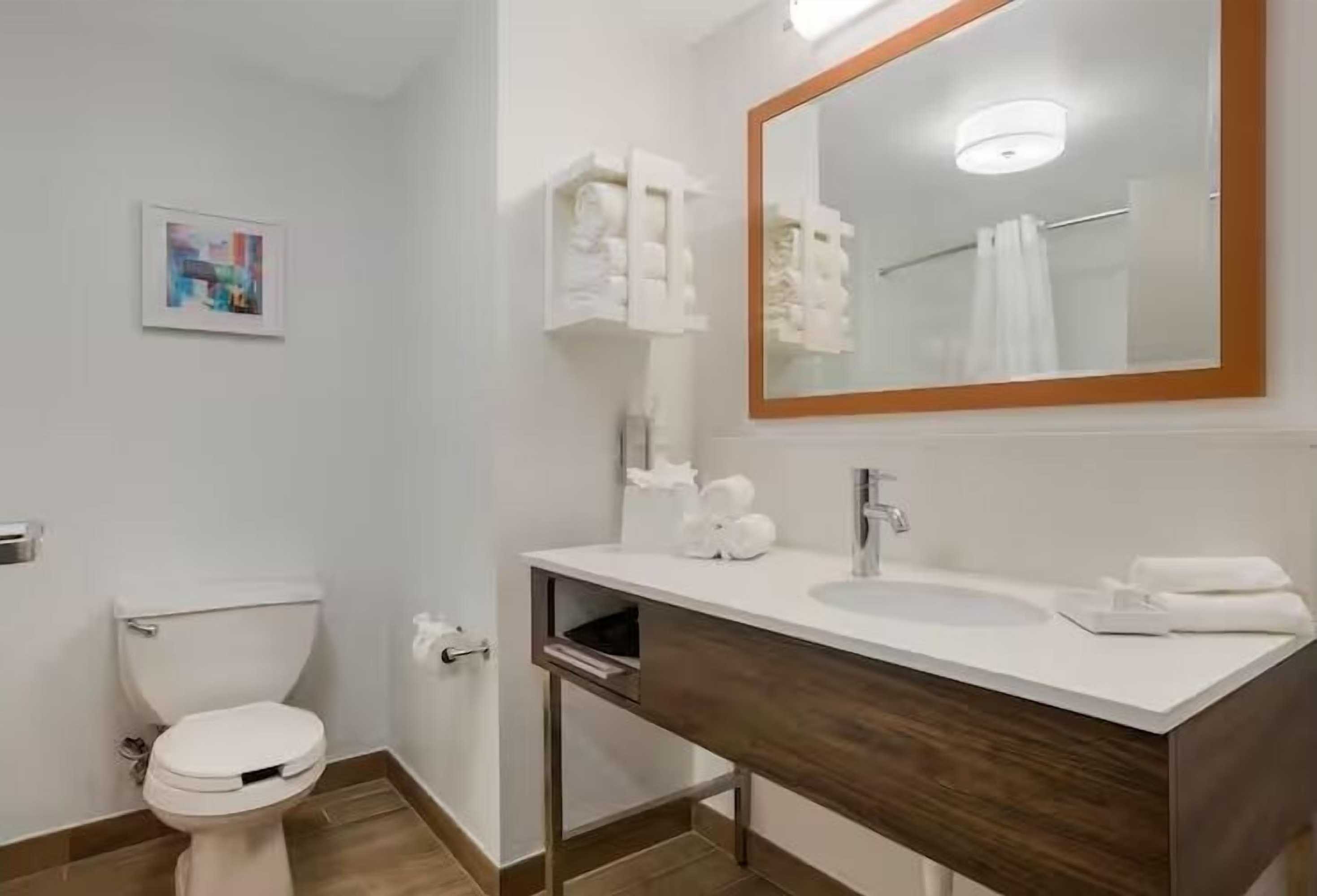 Gift card for Hampton Inn Linden