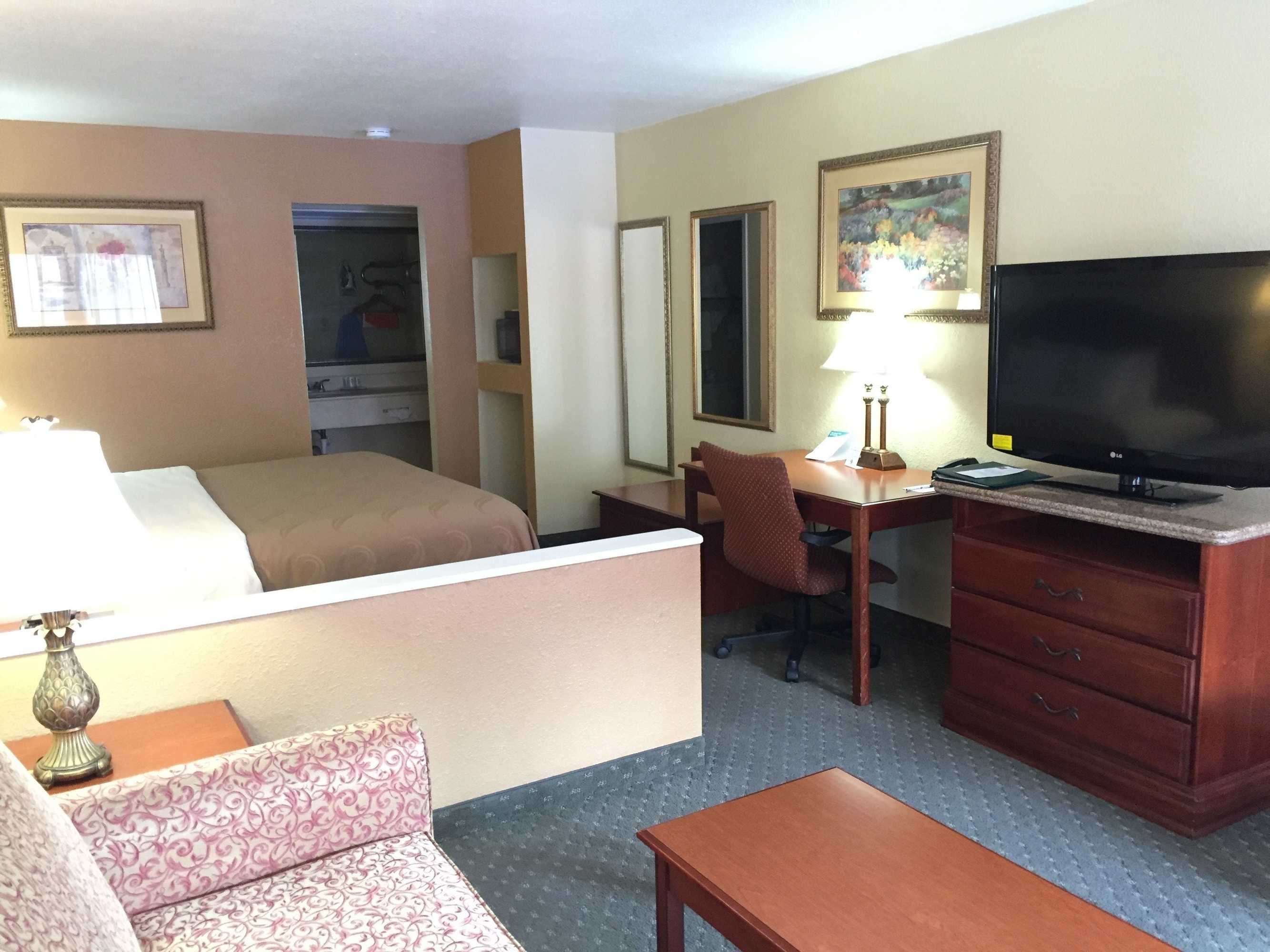 Gift card for Econo Lodge Inn & Suites Gift card for Econo Lodge Inn & Suites