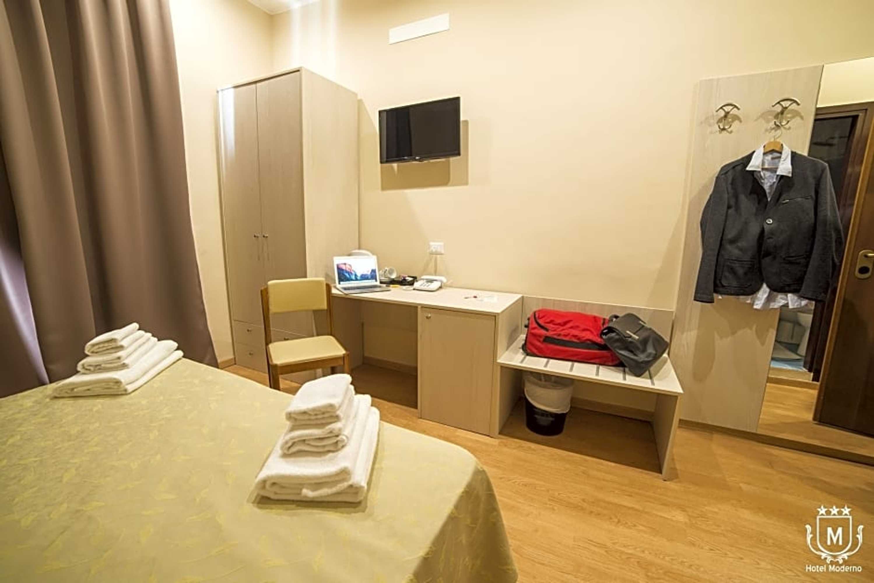 Gift card for Hotel Moderno Gift card for Hotel Moderno