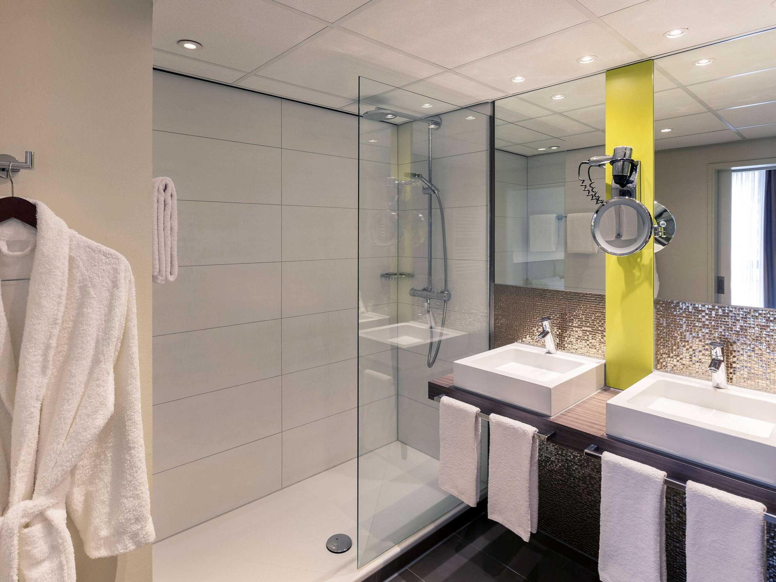 Gift card for Mercure City Groningen Martiniplaza Hotel Gift card for Mercure City Groningen Martiniplaza Hotel