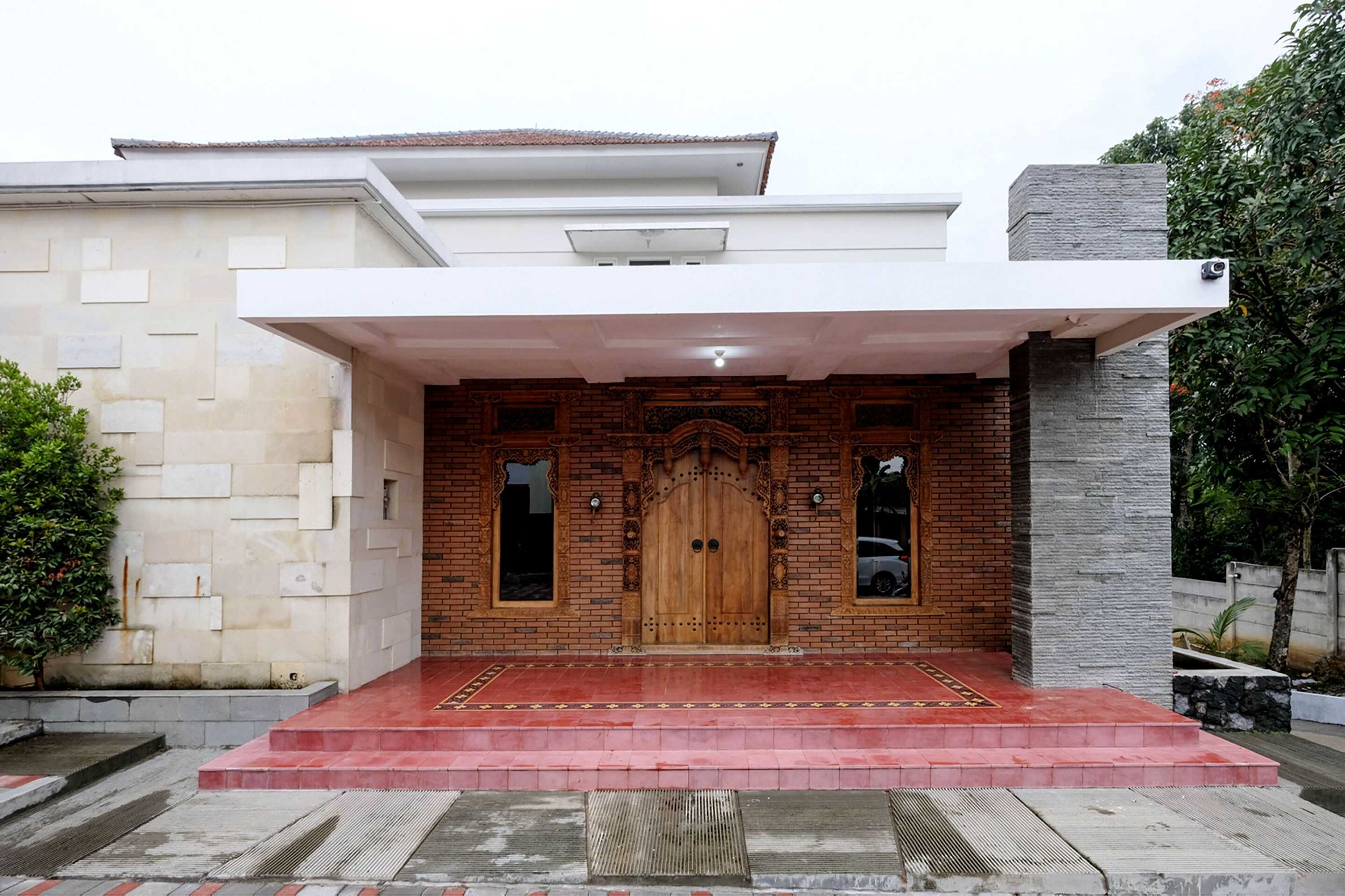 Gift card for Super Oyo Collection O 2383 Andongkoe 64 Salatiga