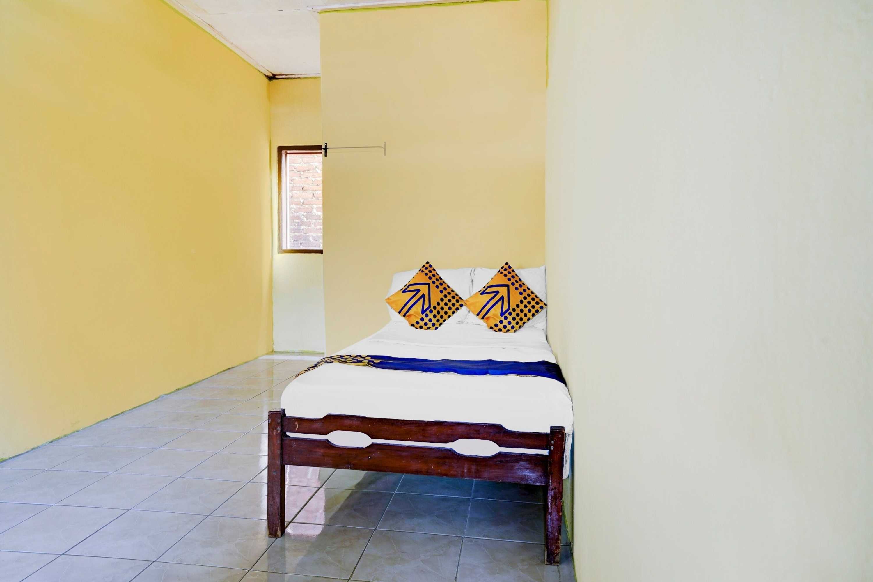 Gift card for Oyo Life 90701 Kost Syariah Deris Gift card for Oyo Life 90701 Kost Syariah Deris