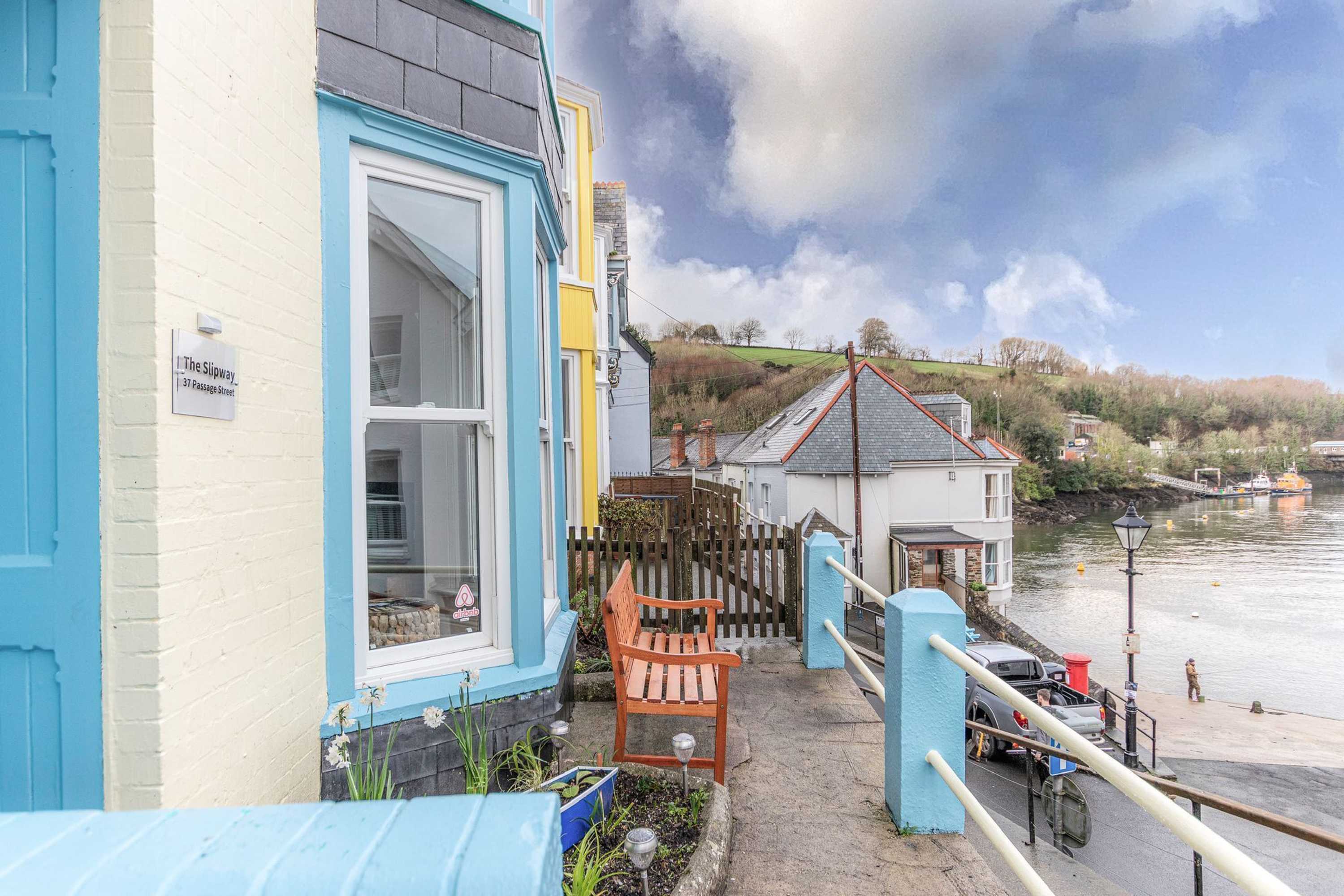 Gift card for The Slipway Fowey Harbour, Parking 1 Min & Garden Gift card for The Slipway Fowey Harbour, Parking 1 Min & Garden