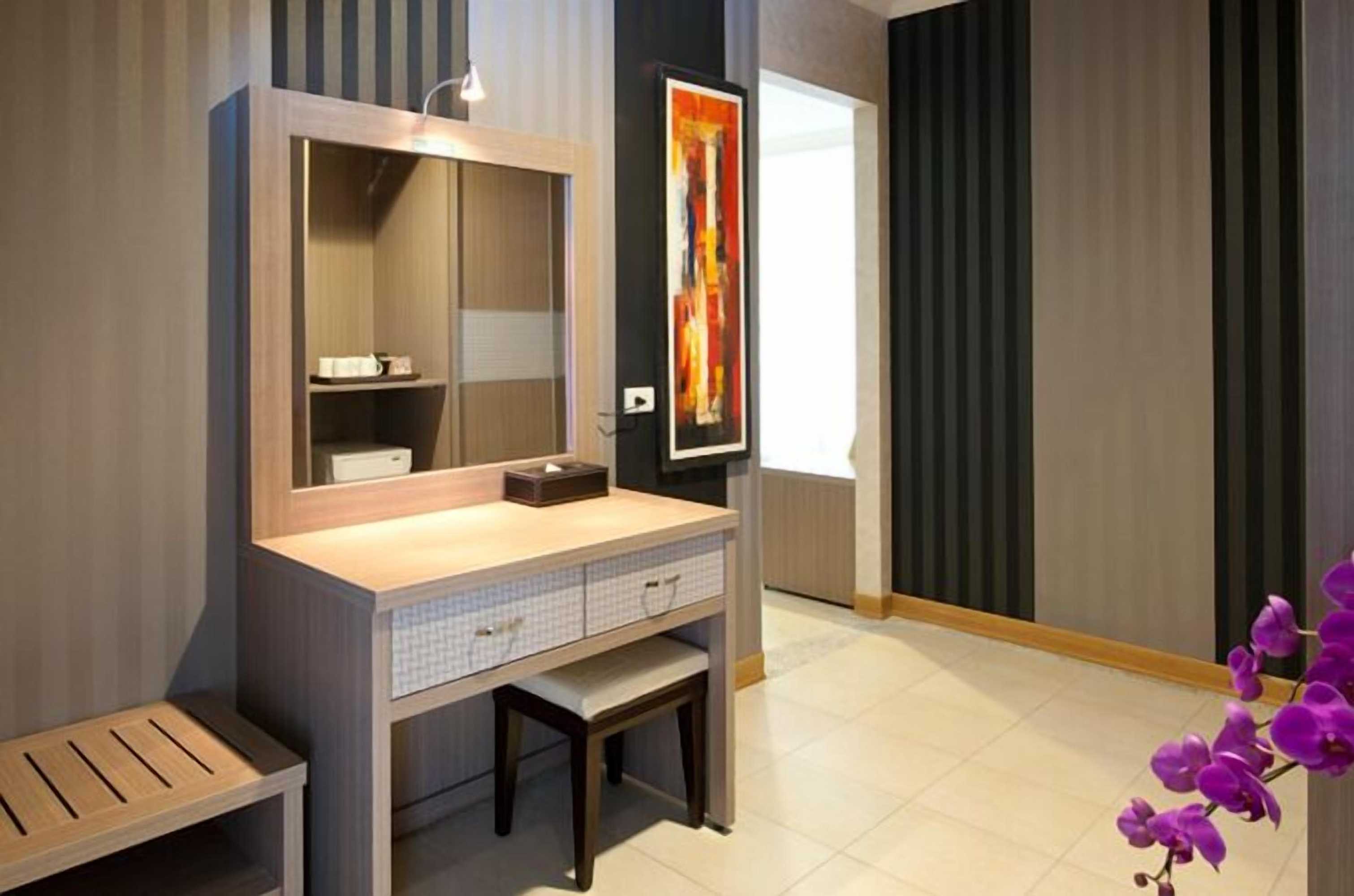 Gift card for Lakeside Resort Hotel