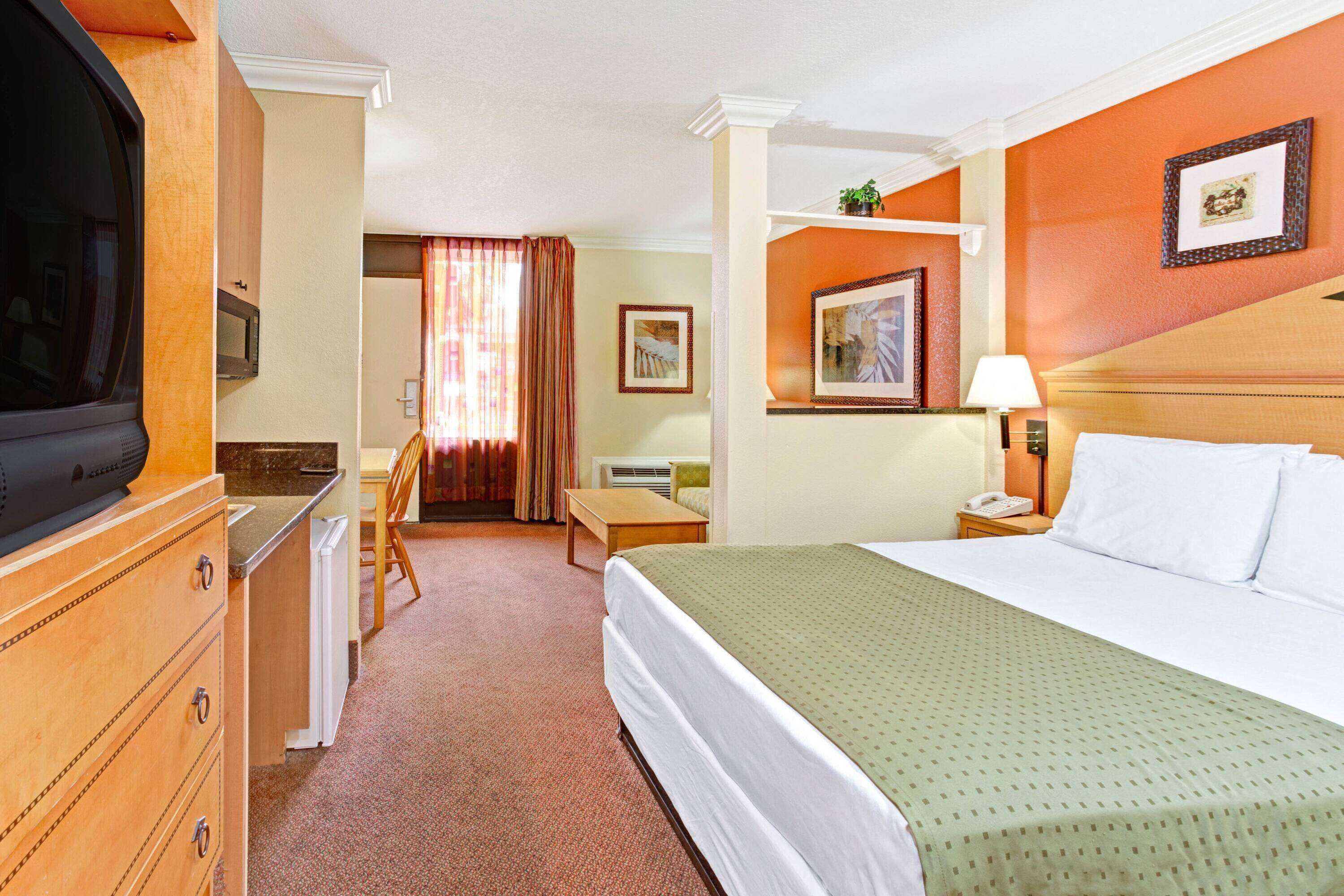 Gift card for Days Inn by Wyndham Kissimmee West Gift card for Days Inn by Wyndham Kissimmee West