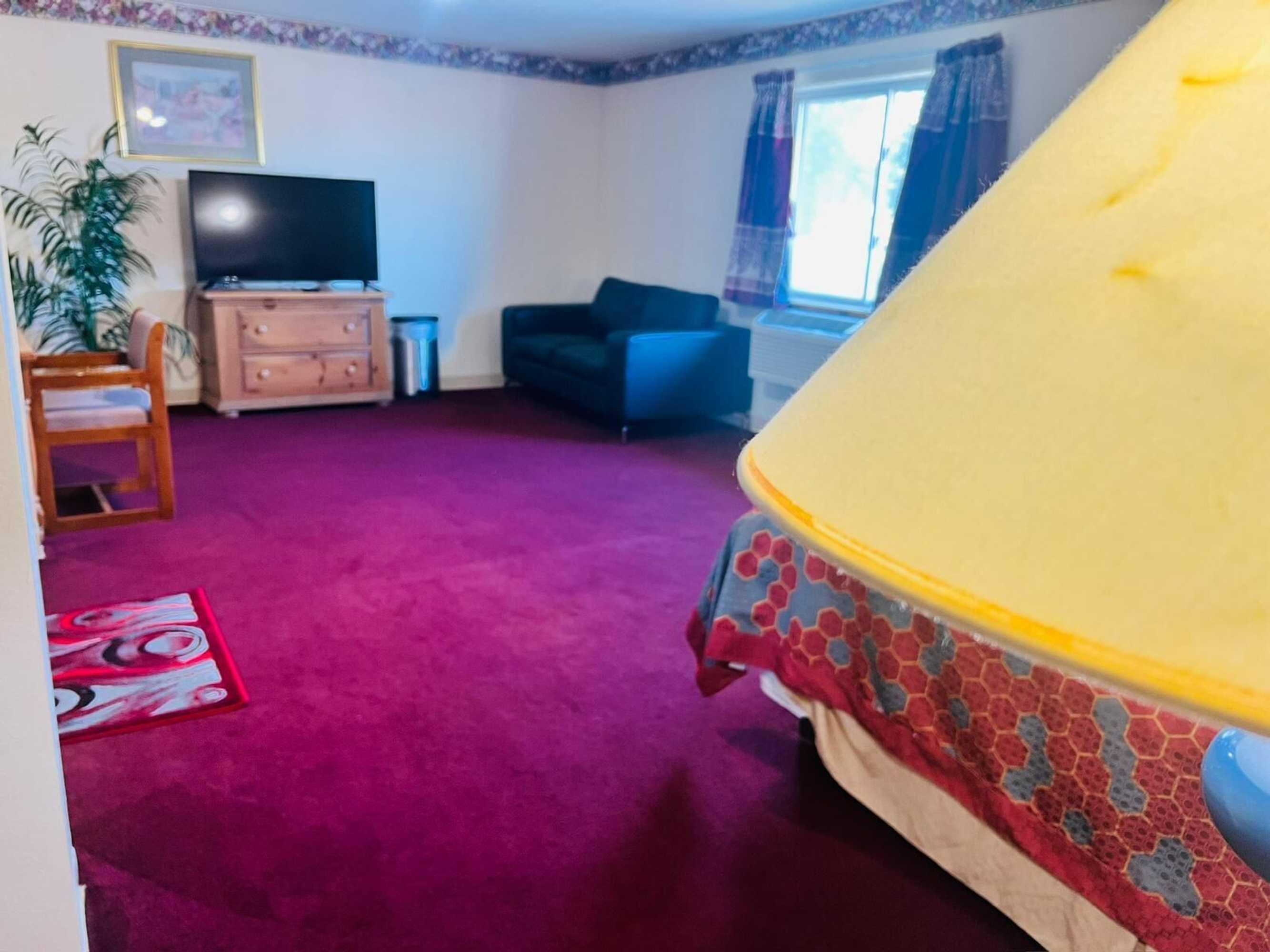 Gift card for Villa Inn Motel Near Hwy 12 WI Capital O Gift card for Villa Inn Motel Near Hwy 12 WI Capital O