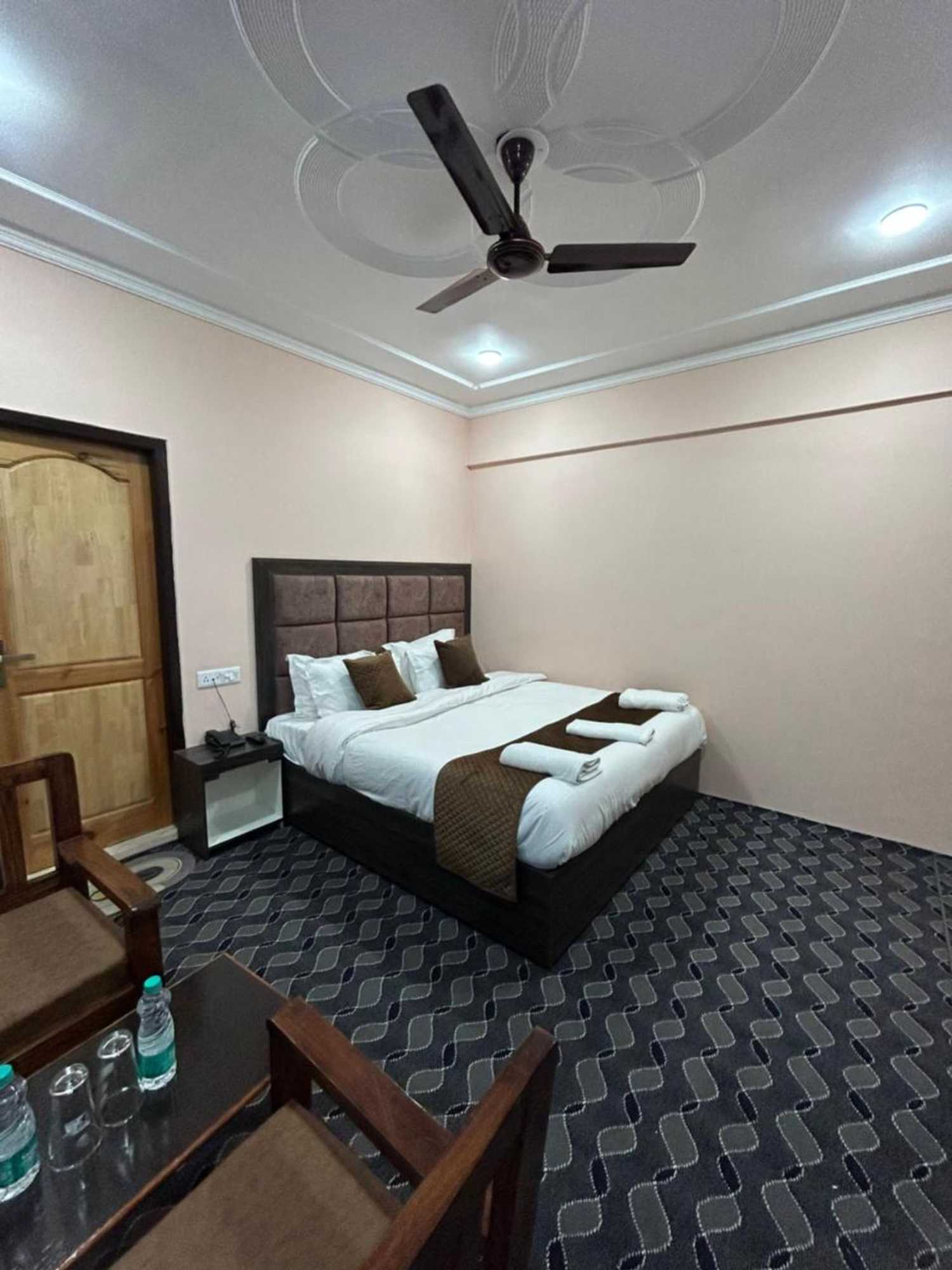 Gift card for Fair Mount, Airport Road, Humhama Srinagar