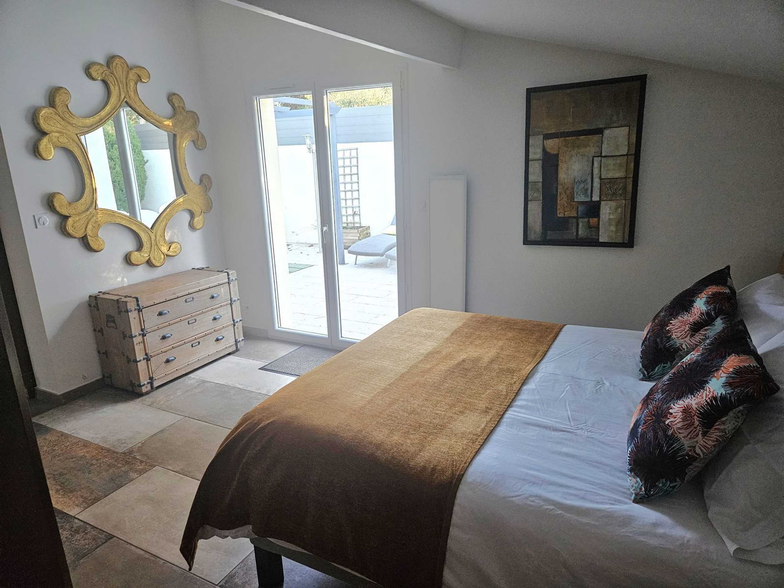 Gift card for Casa Dina