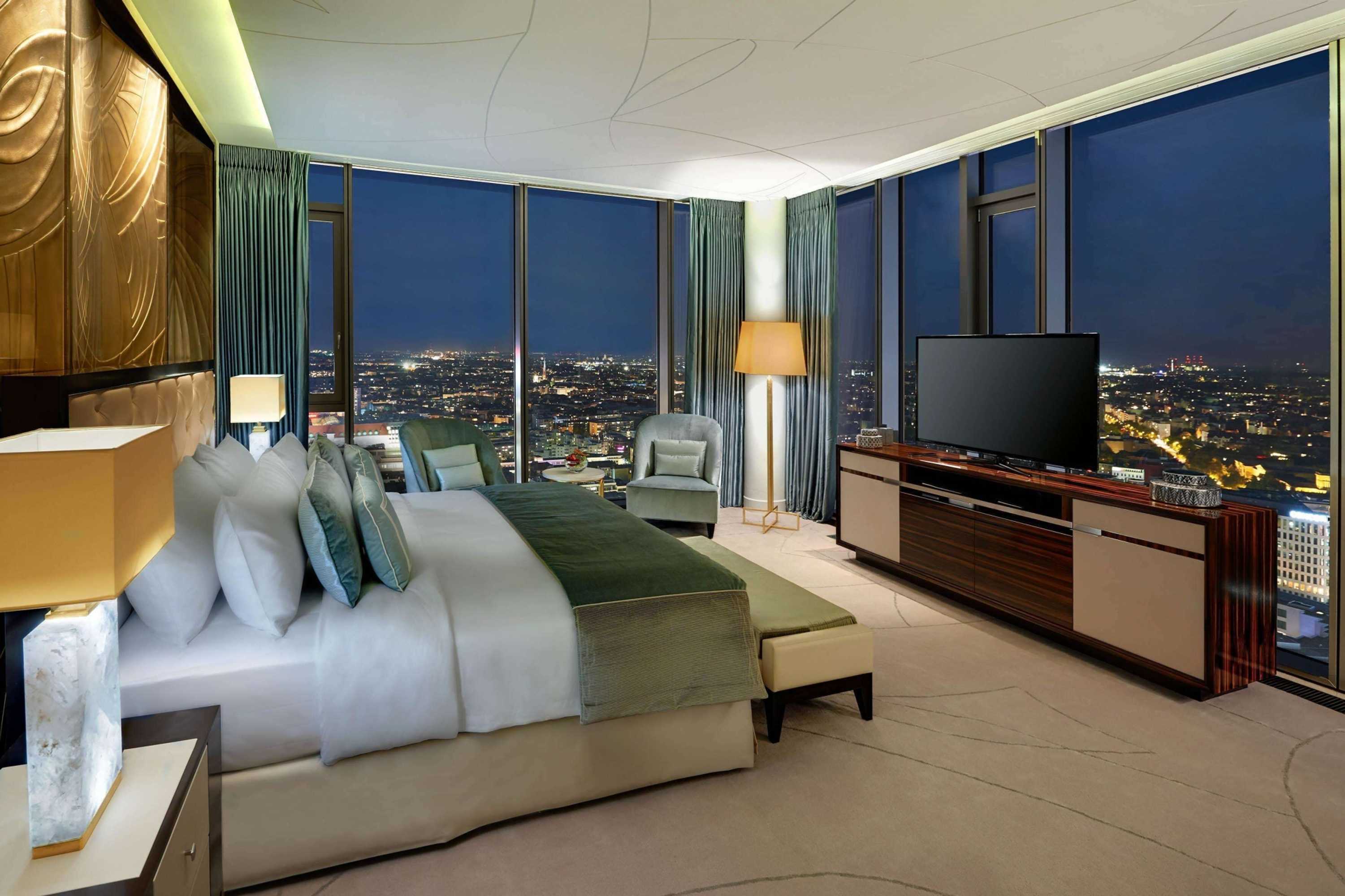 Gift card for Waldorf Astoria Berlin Gift card for Waldorf Astoria Berlin